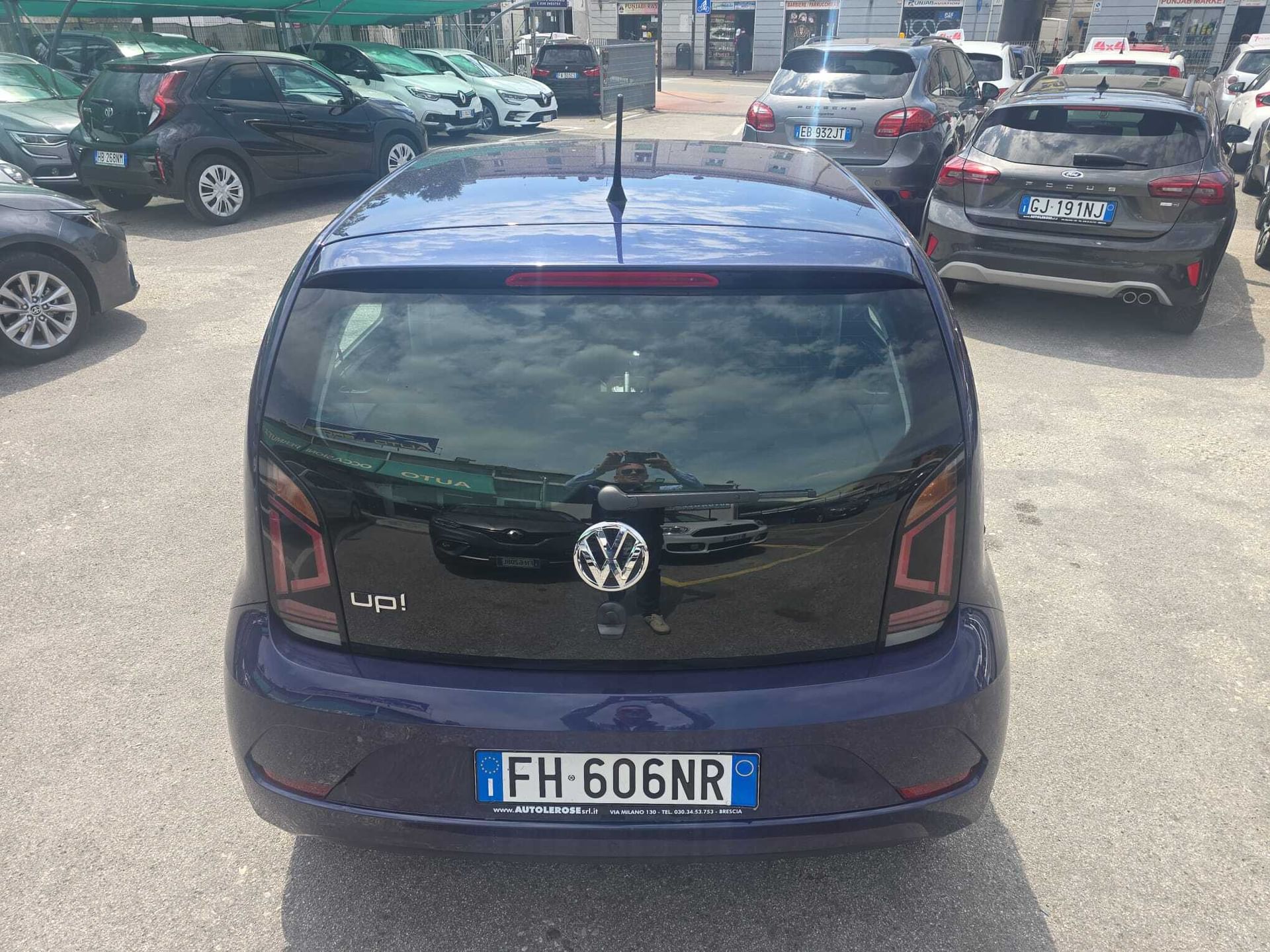 Volkswagen up!