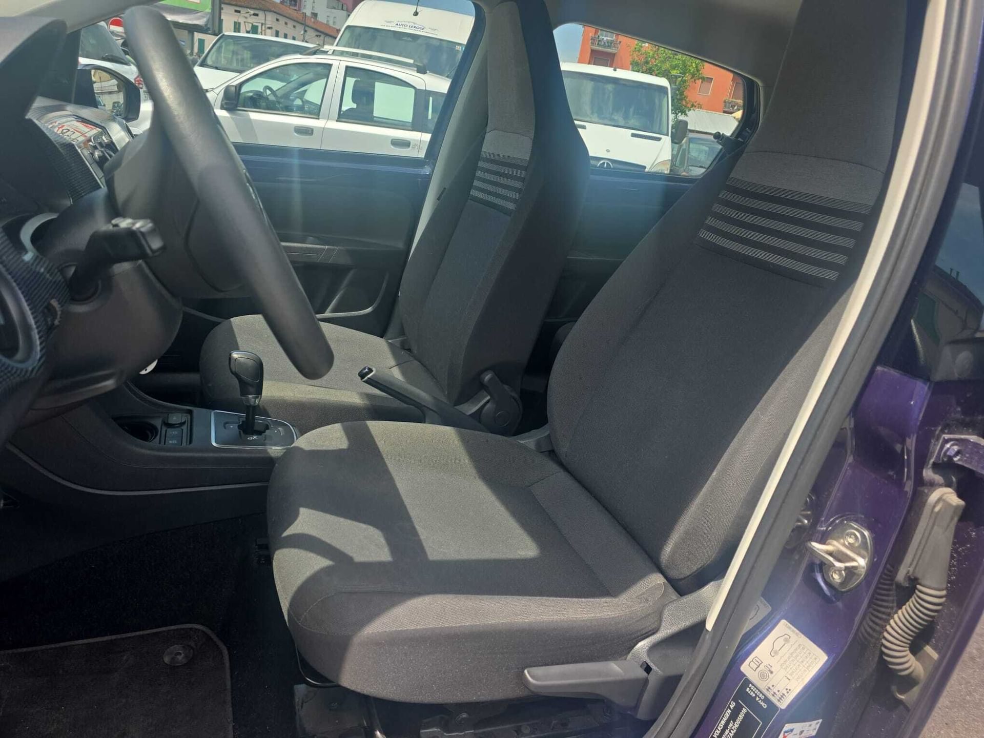 Volkswagen up!
