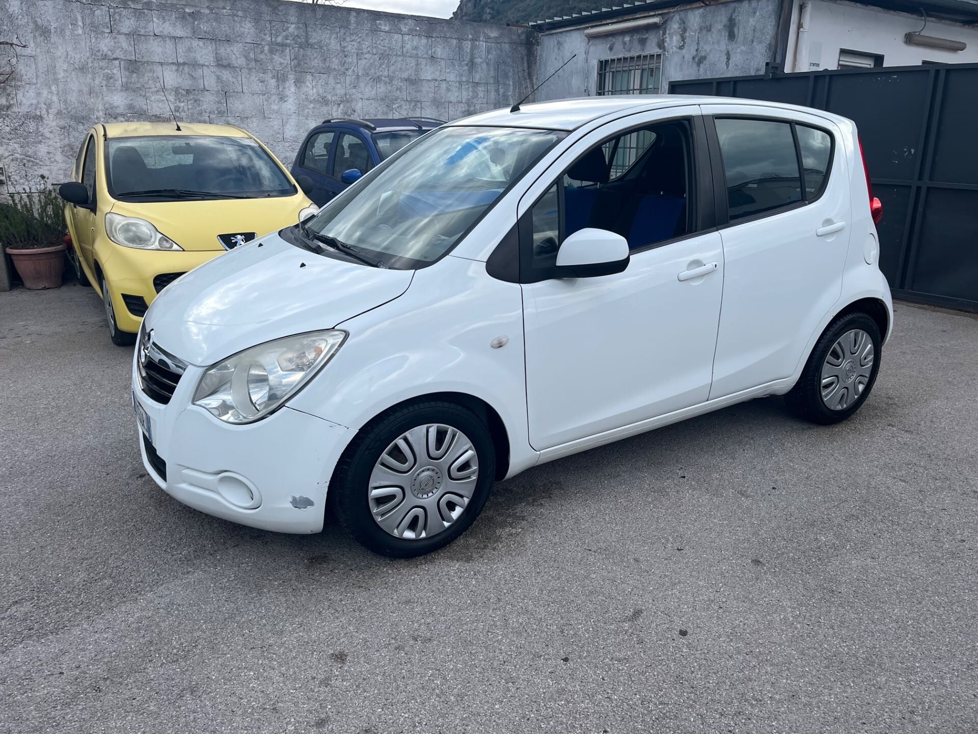 Opel Agila