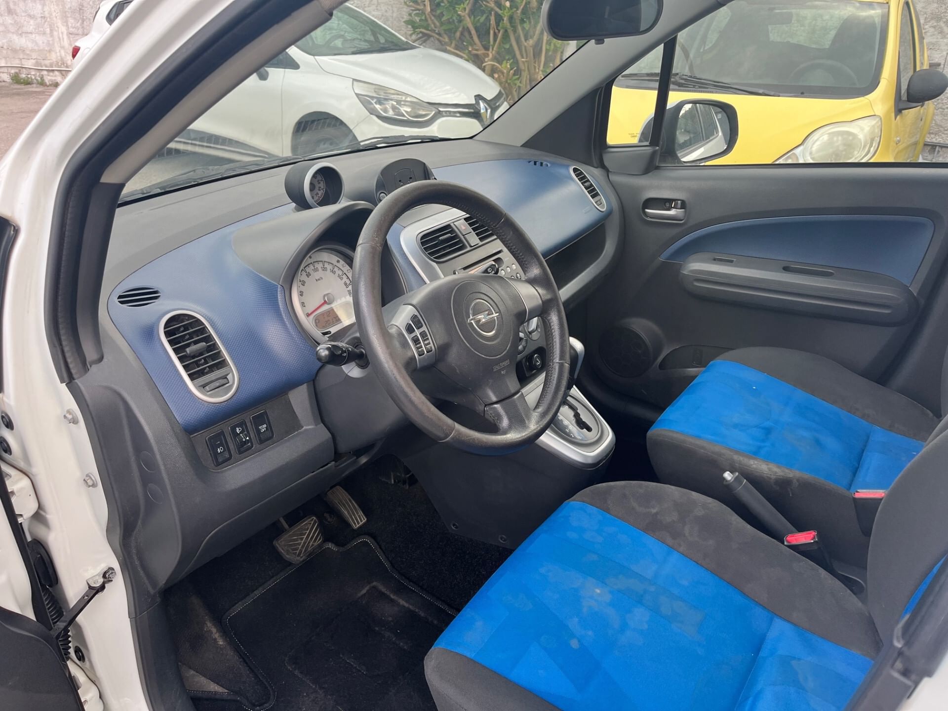 Opel Agila