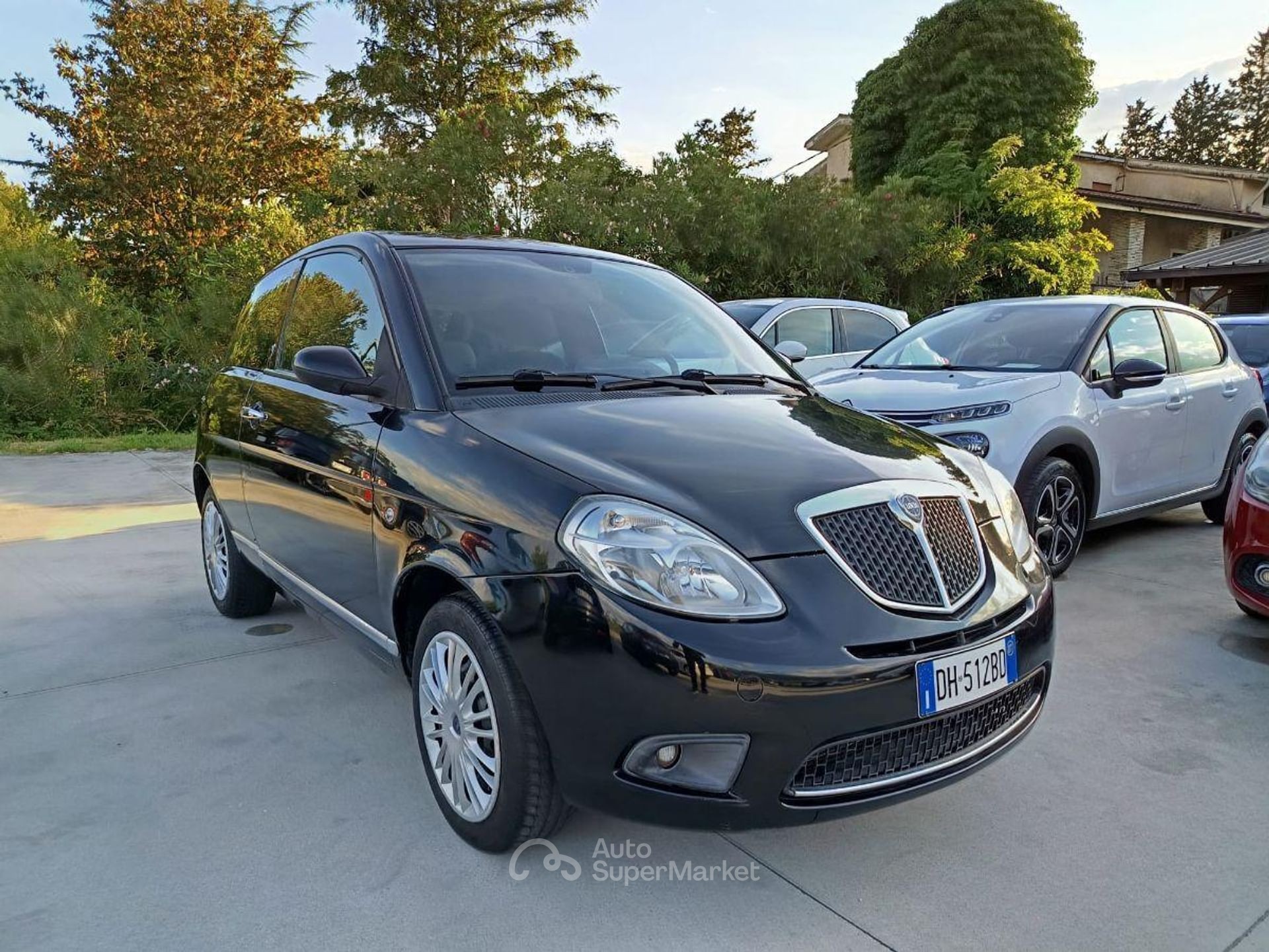 Lancia Ypsilon