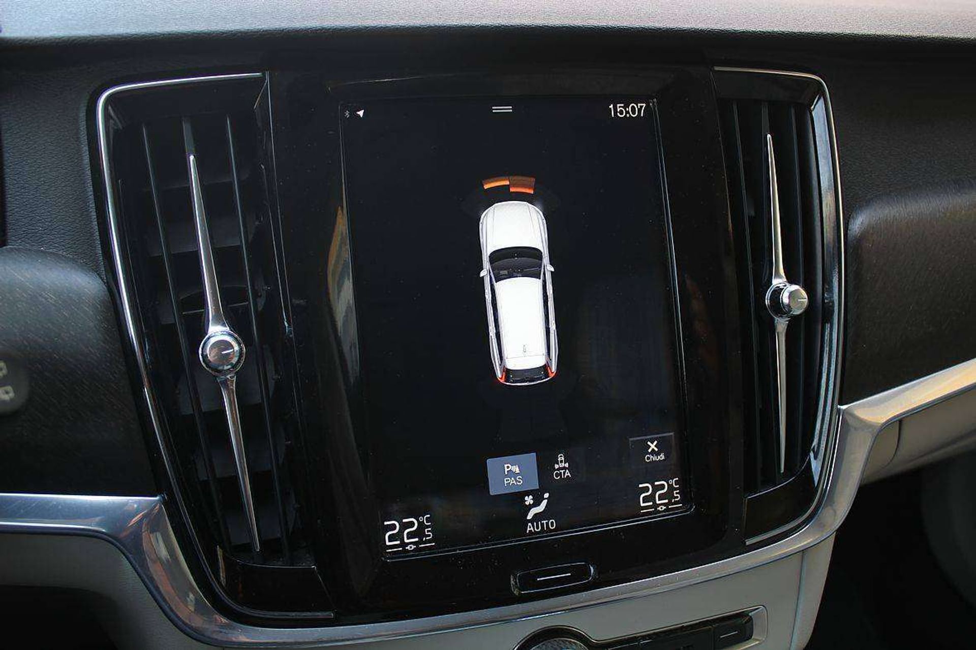 Volvo V90 Cross Country