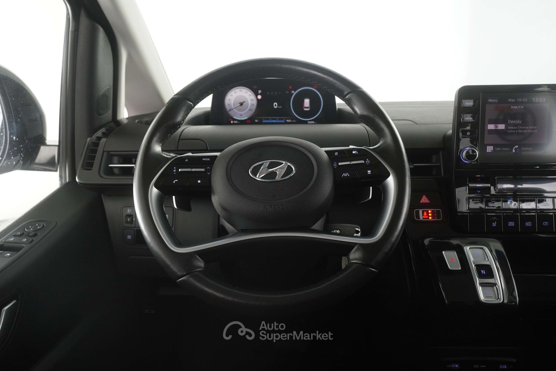 Hyundai Staria