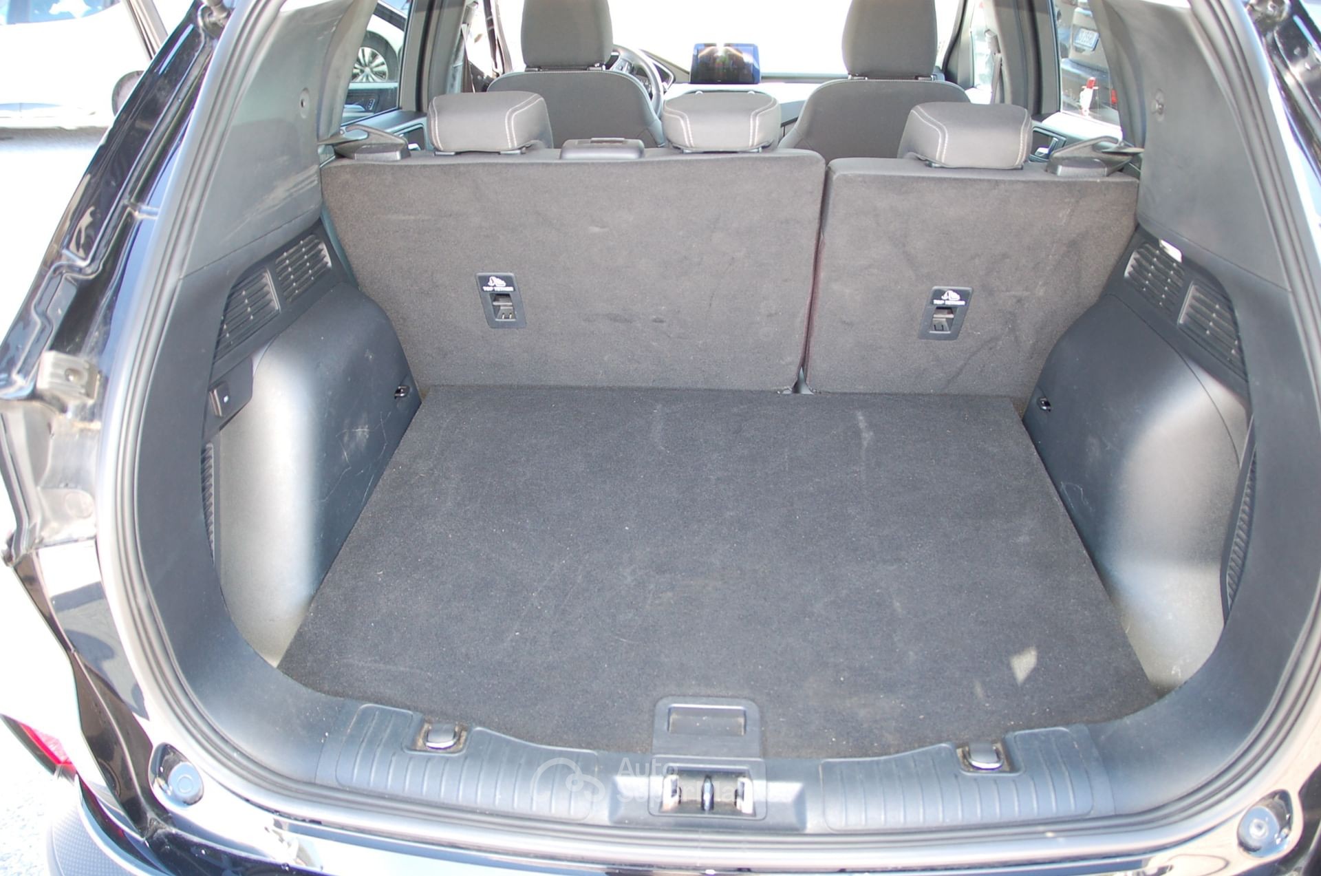 Ford Kuga 1.5 TDCI 120CV FORD KUGA 1.5 Ecoblue Connect 2WD 120cv