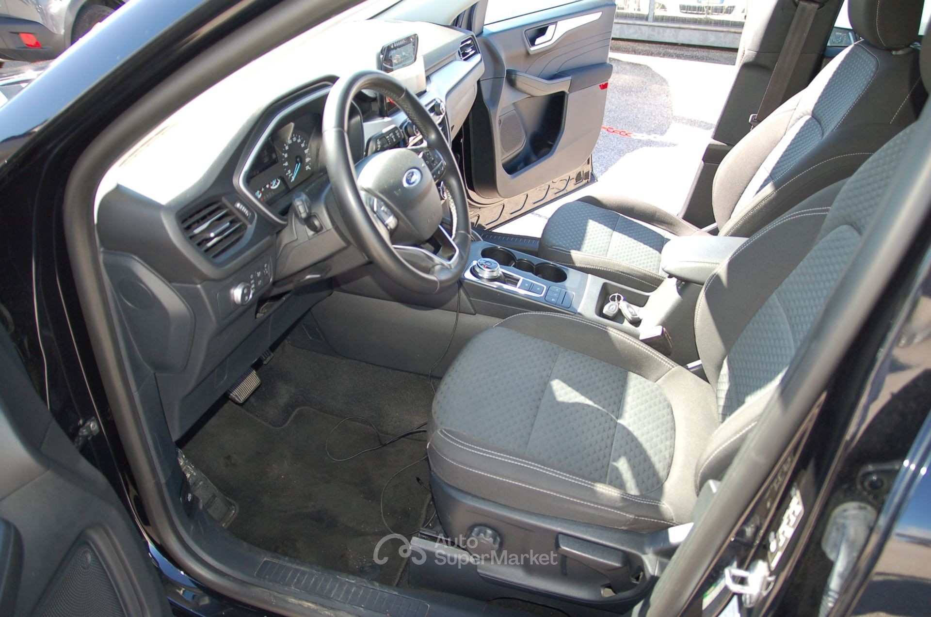 Ford Kuga 1.5 TDCI 120CV FORD KUGA 1.5 Ecoblue Connect 2WD 120cv