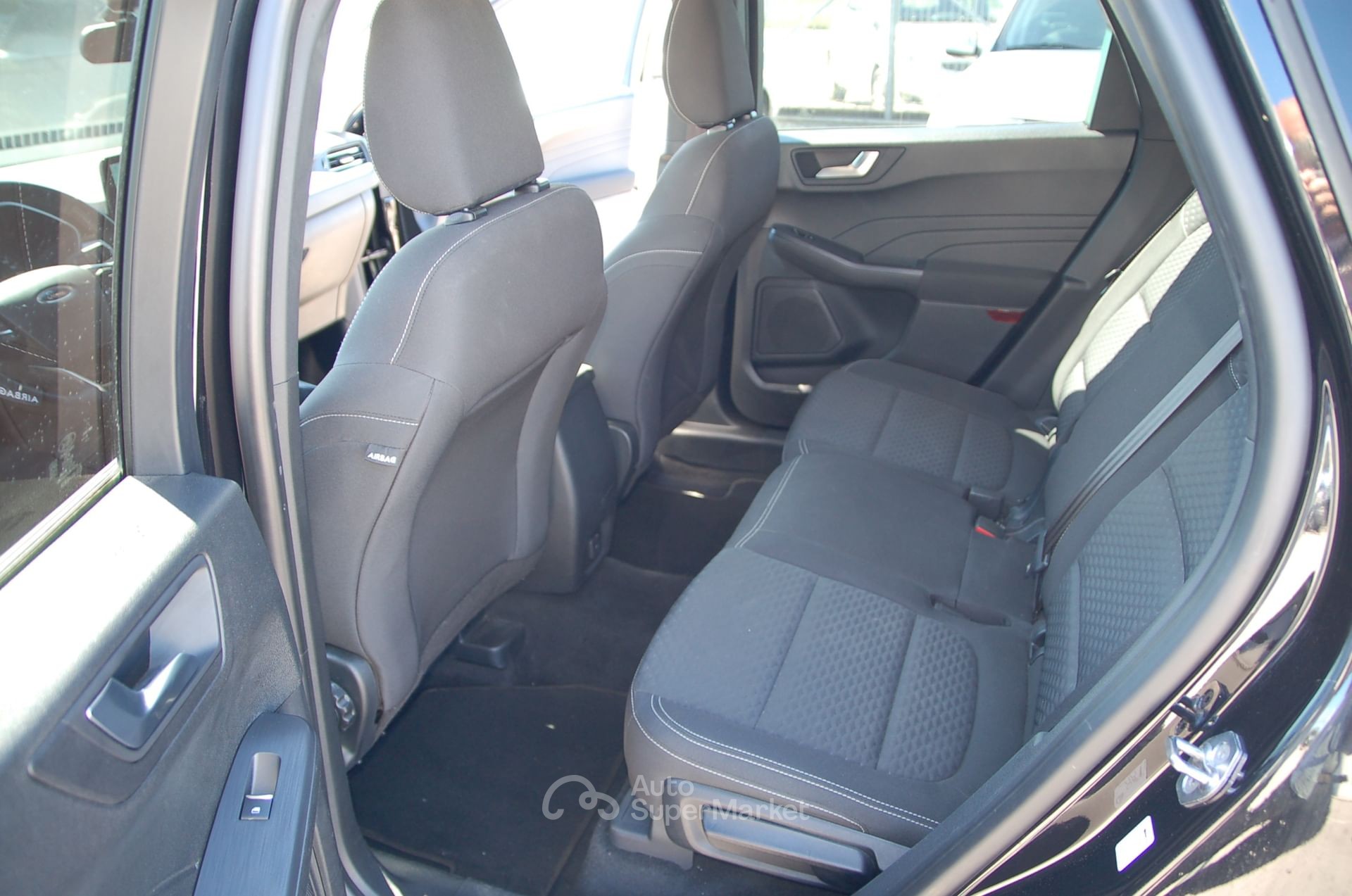Ford Kuga 1.5 TDCI 120CV FORD KUGA 1.5 Ecoblue Connect 2WD 120cv
