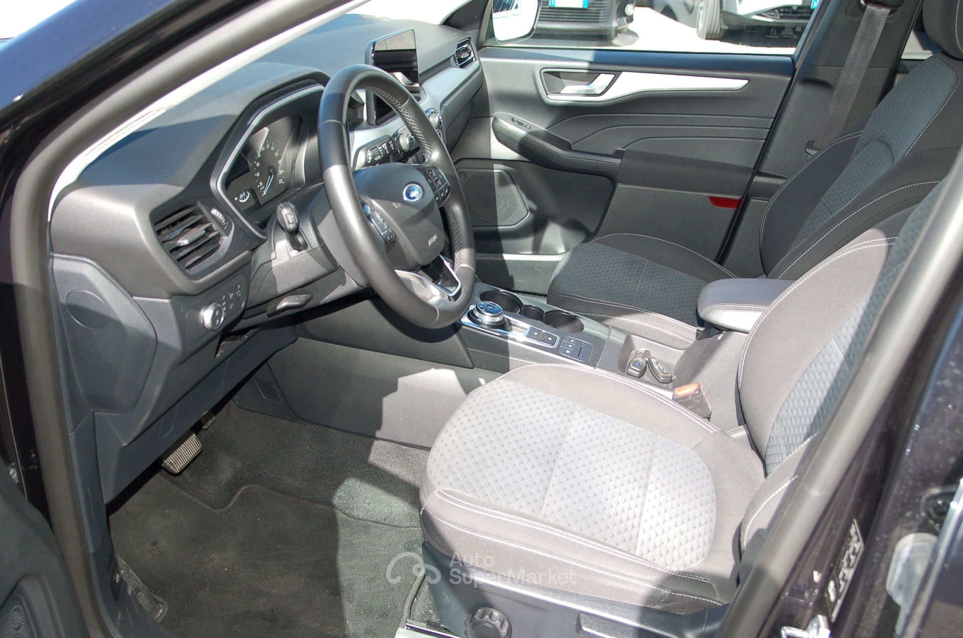 Ford Kuga 1.5 TDCI 120CV FORD KUGA 1.5 Ecoblue Connect 2WD 120cv