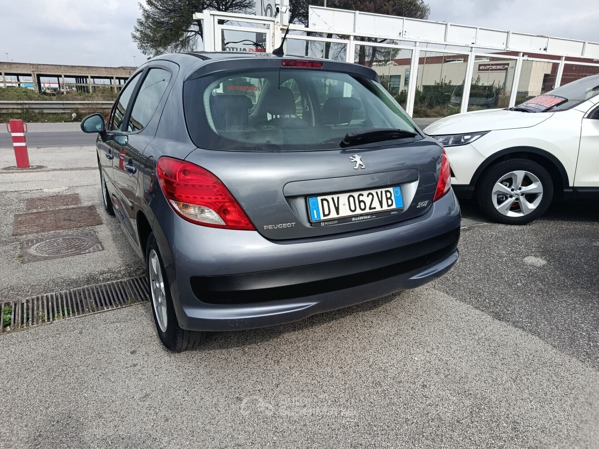 Peugeot 207
