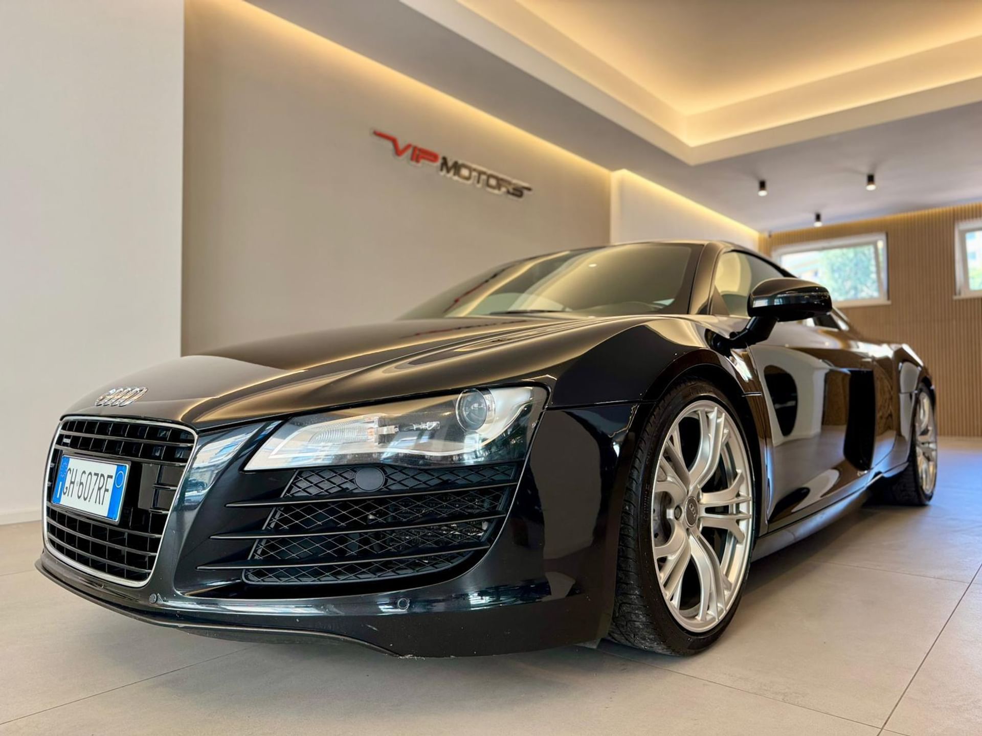 Audi R8