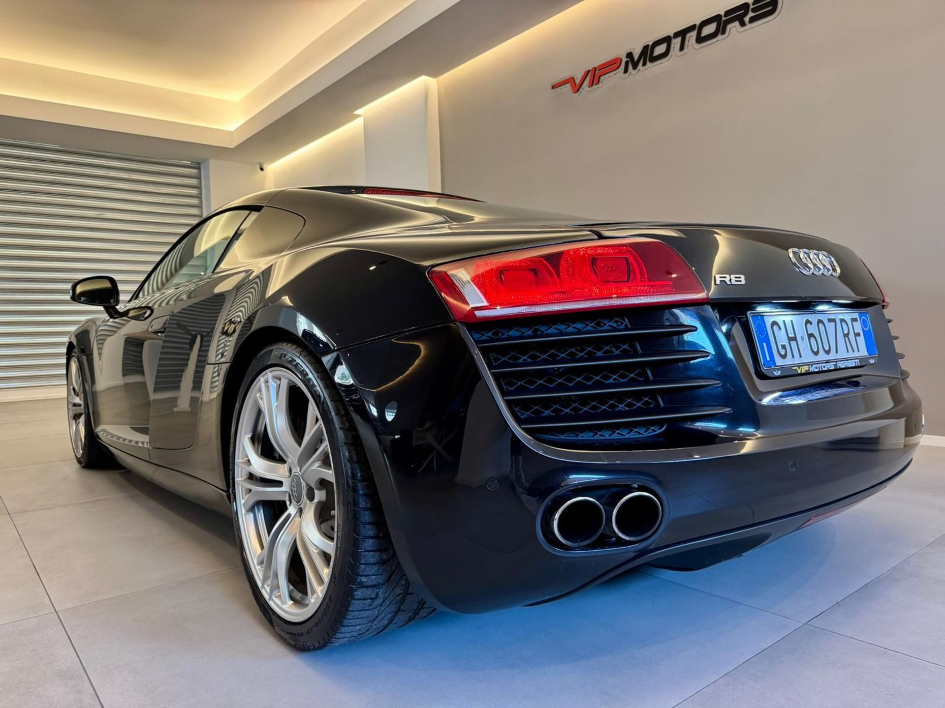 Audi R8