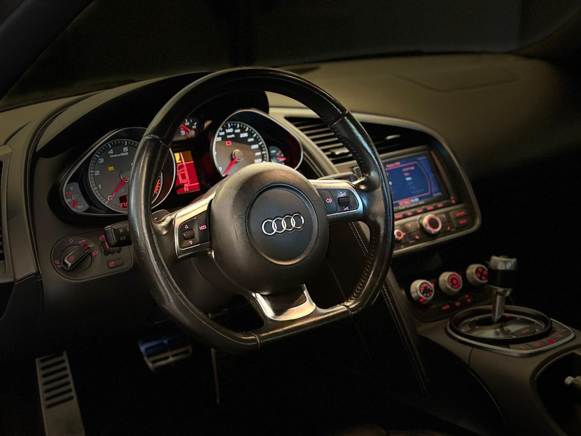 Audi R8