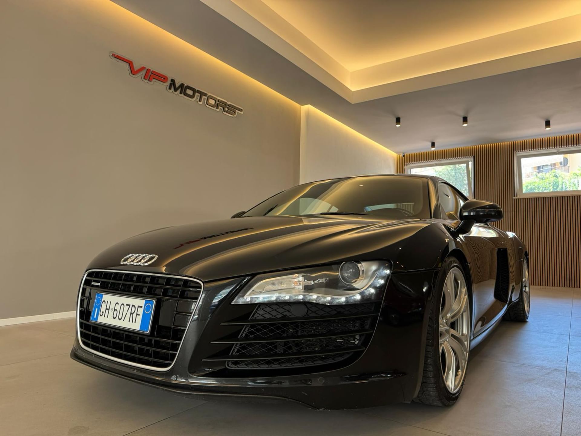 Audi R8
