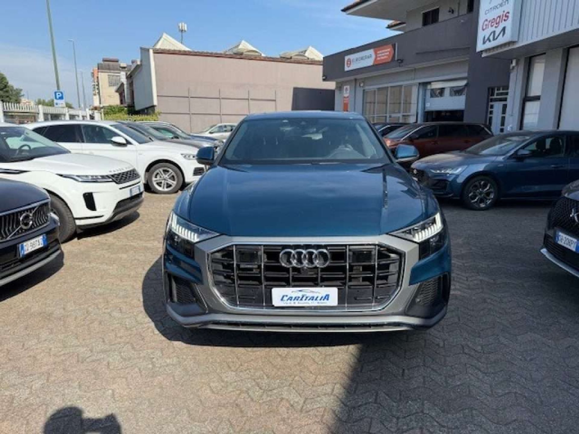Audi Q8