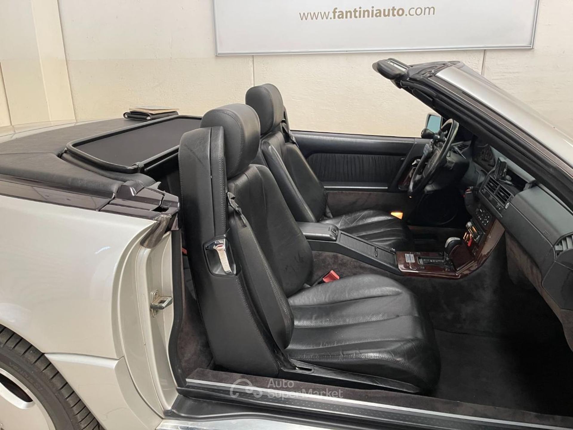 Mercedes-Benz SL 320