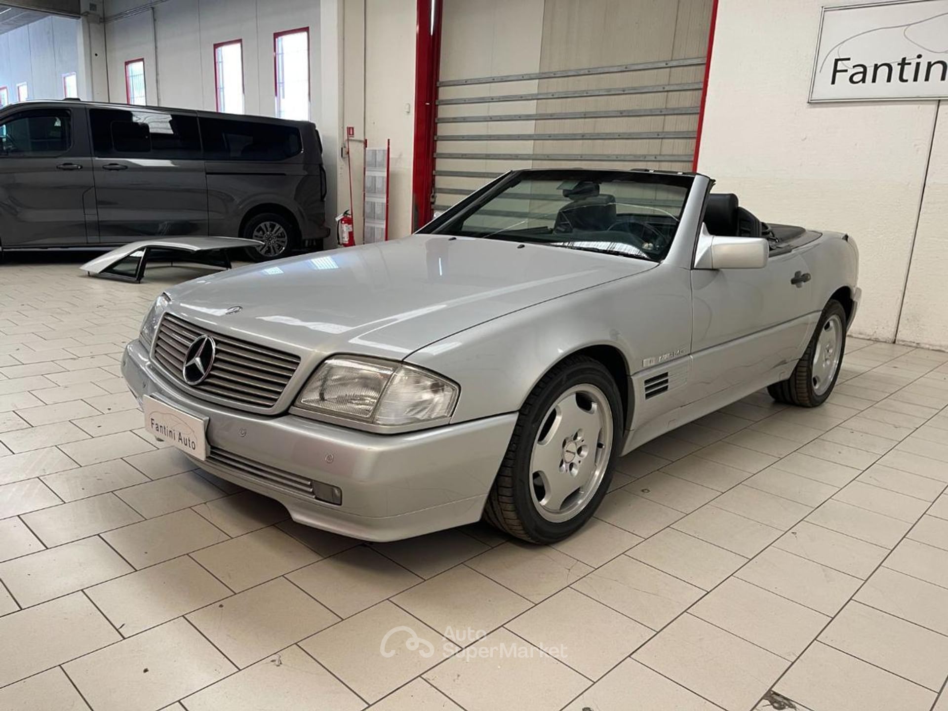 Mercedes-Benz SL 320
