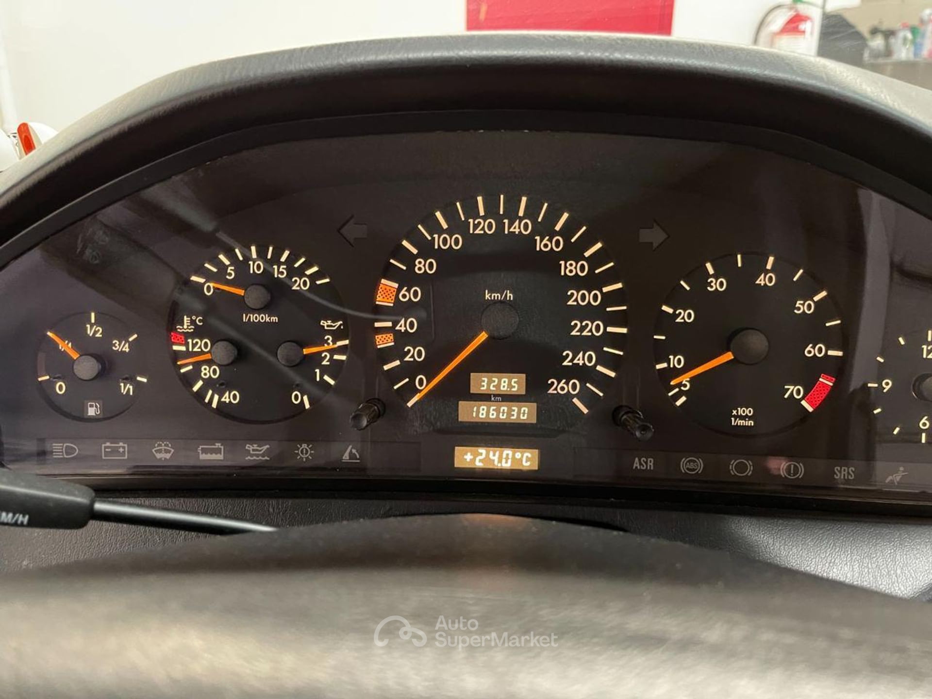 Mercedes-Benz SL 320