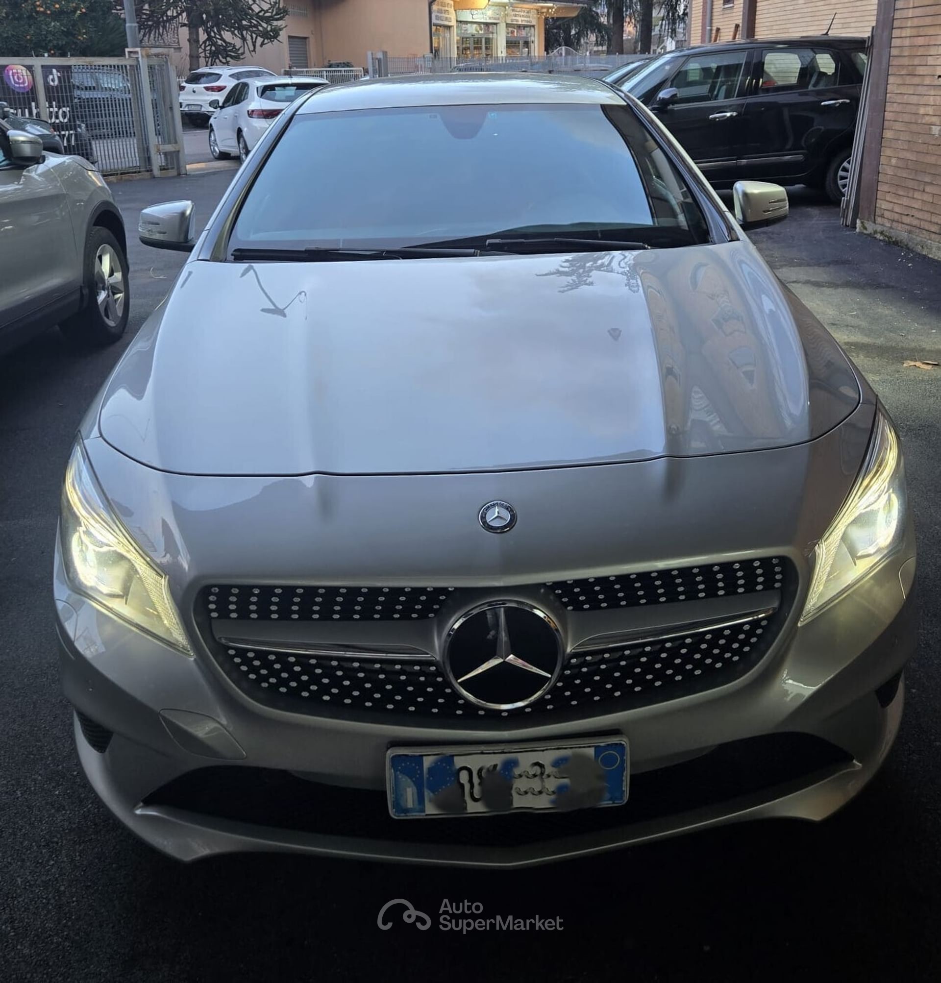 Mercedes-Benz CLA