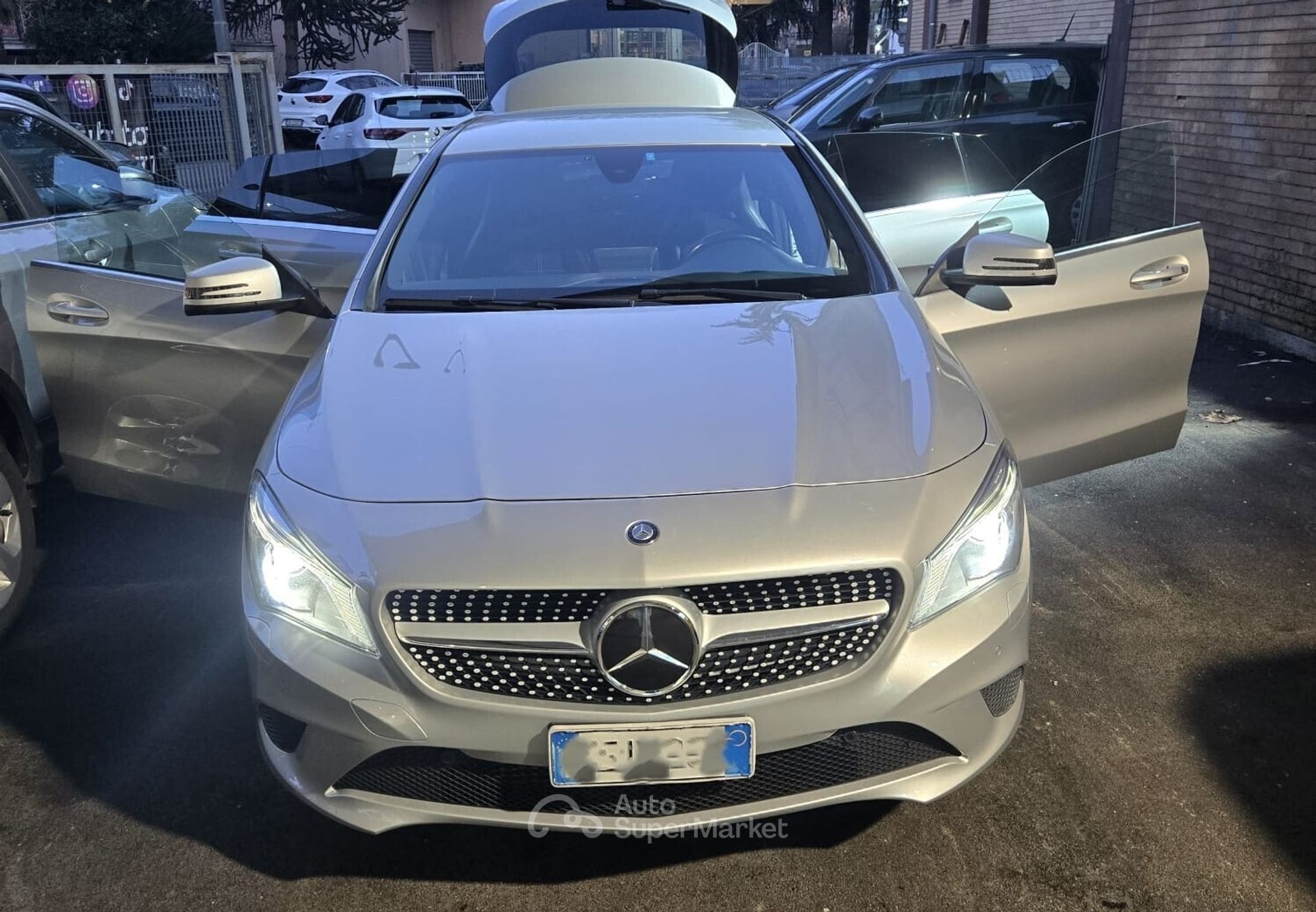 Mercedes-Benz CLA