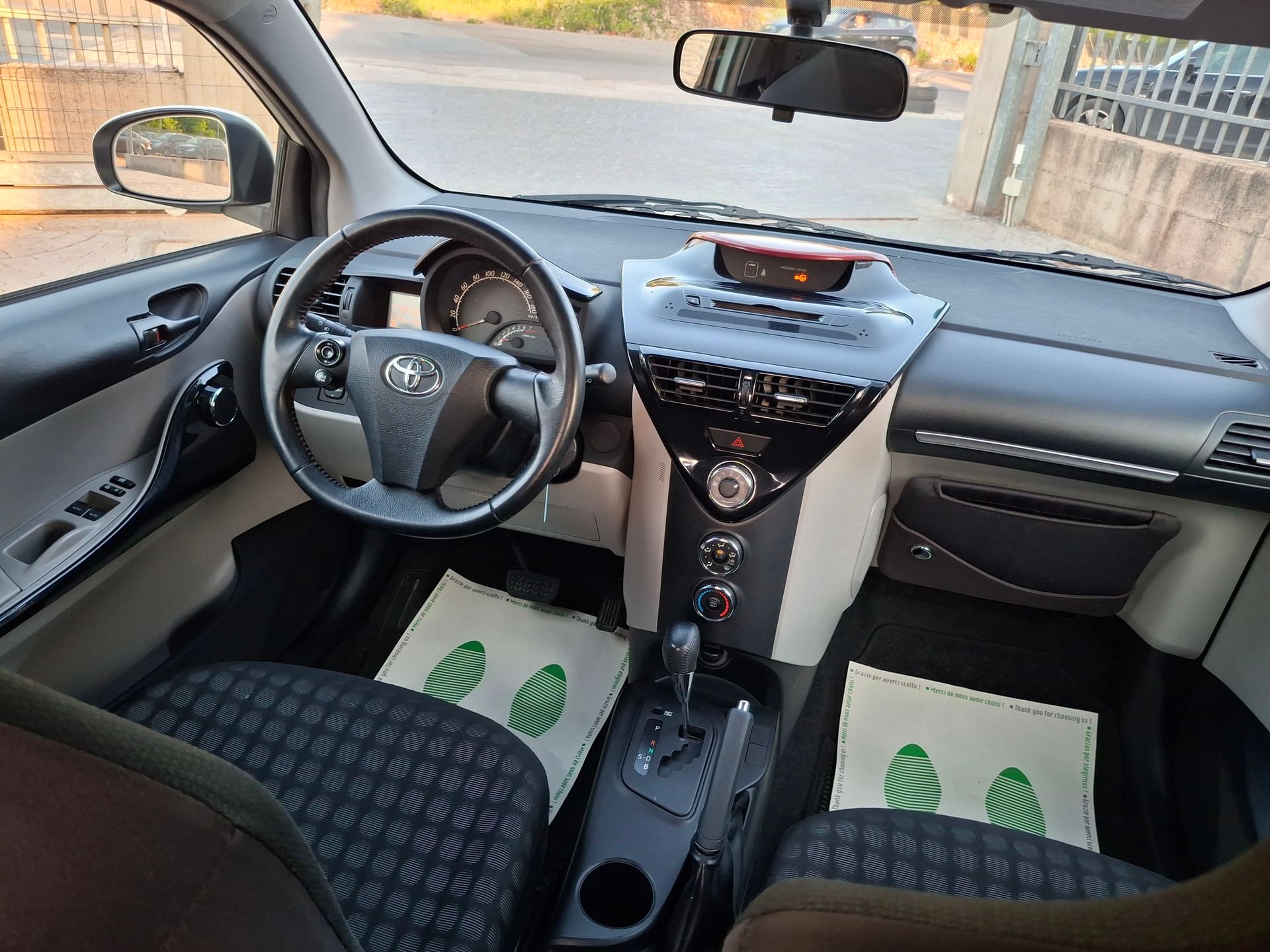 Toyota iQ