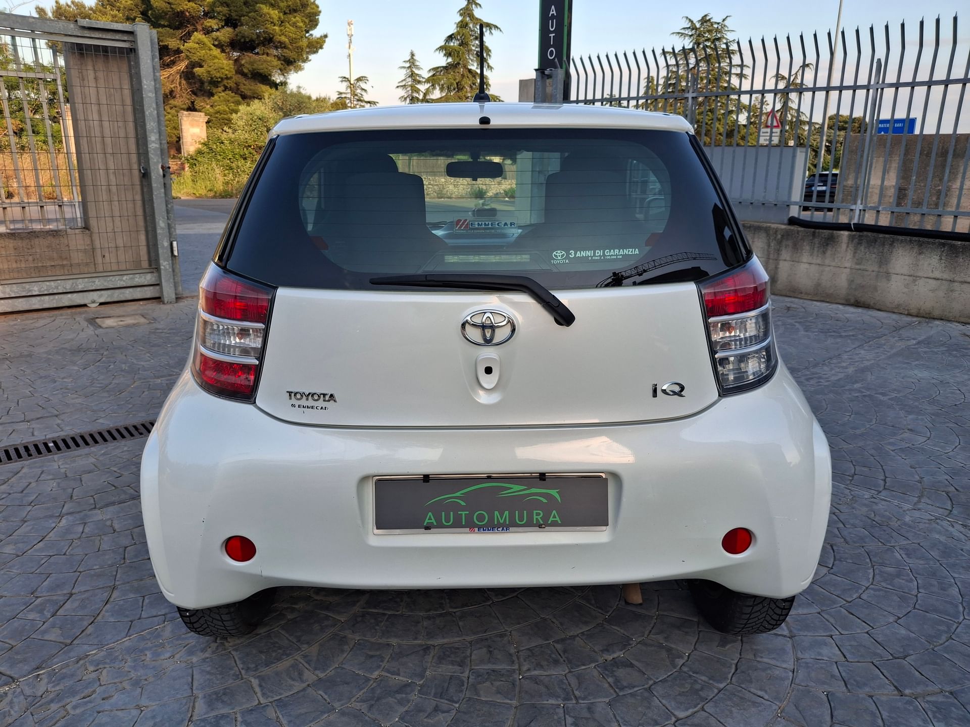 Toyota iQ