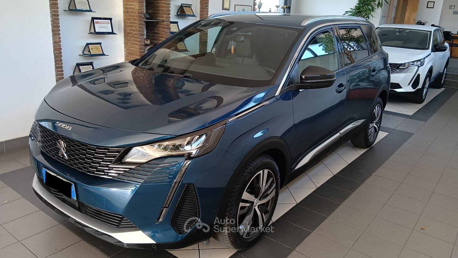 Peugeot 5008