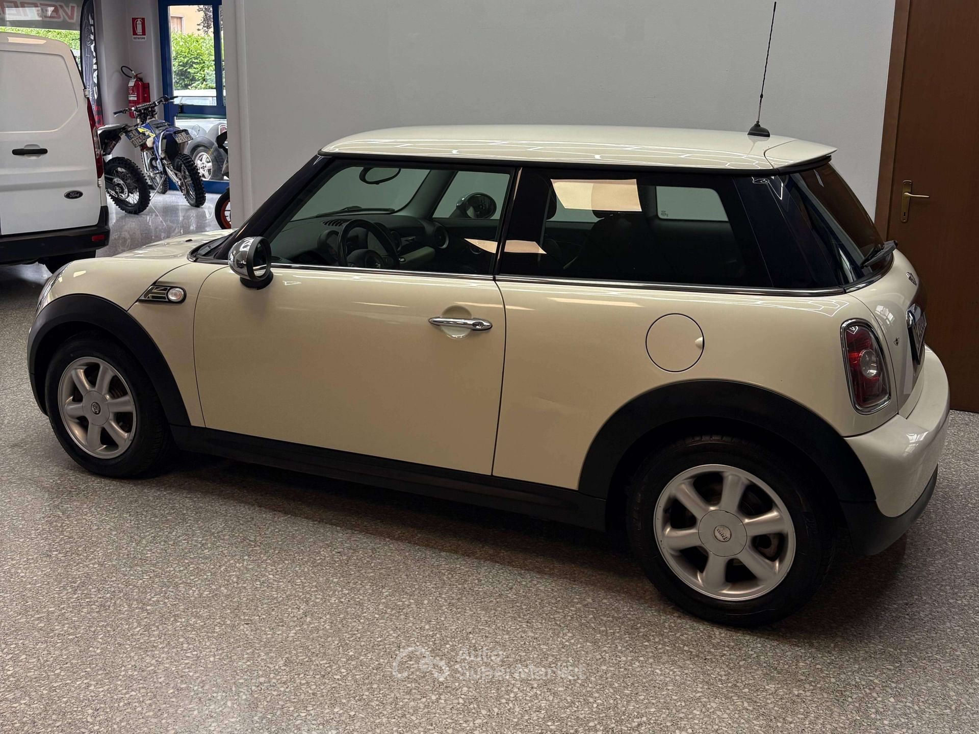 MINI One