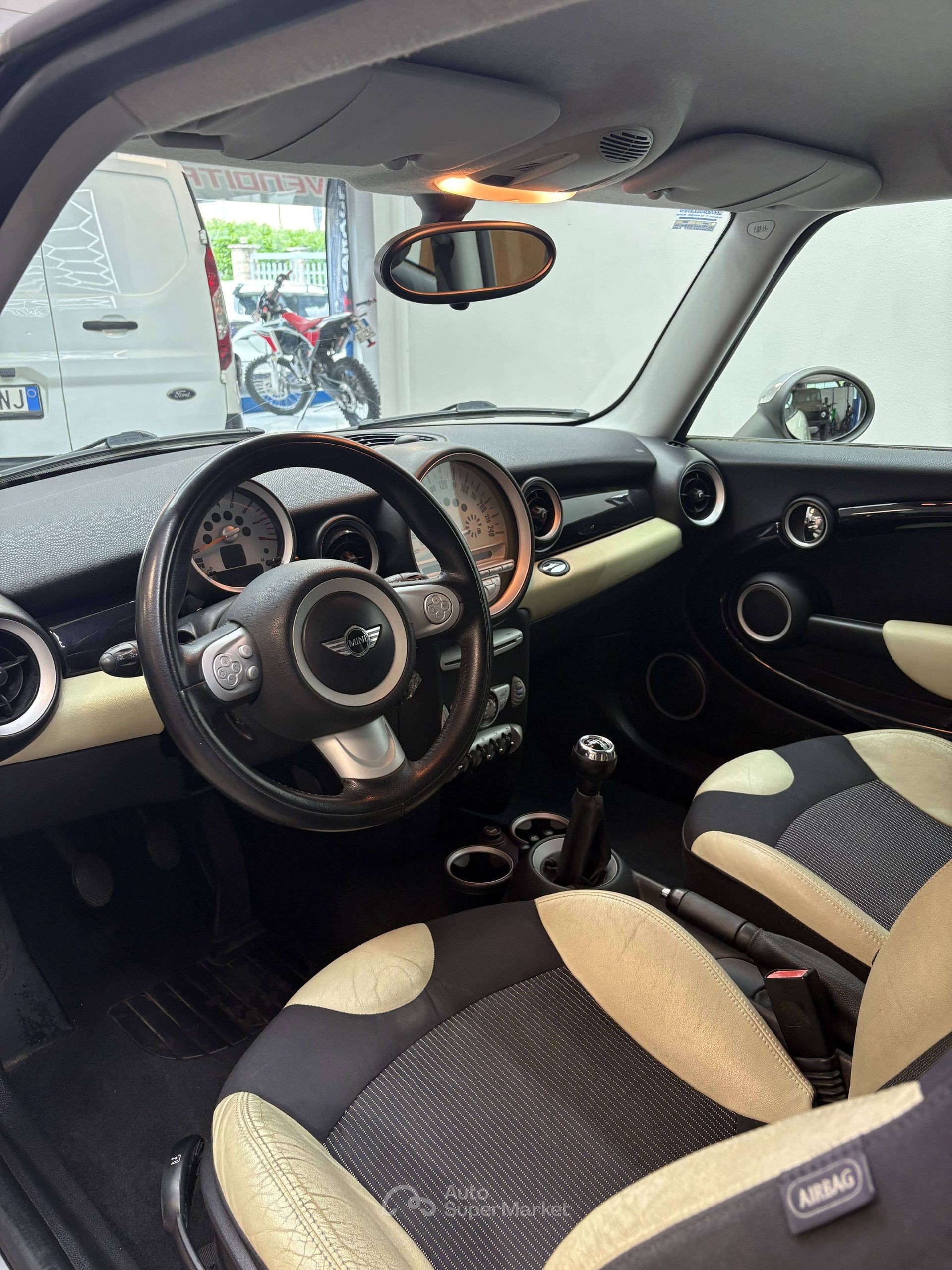 MINI One