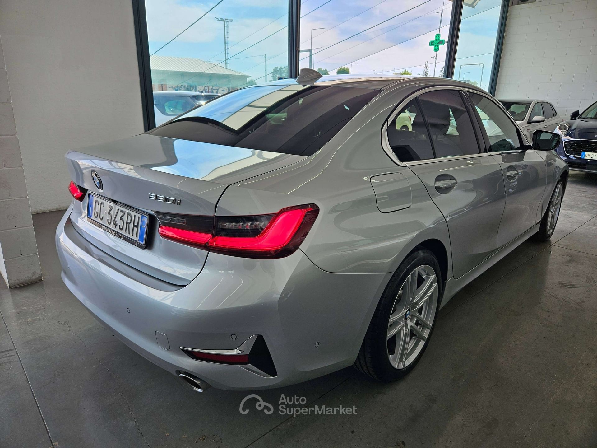 BMW Serie 3 330i
