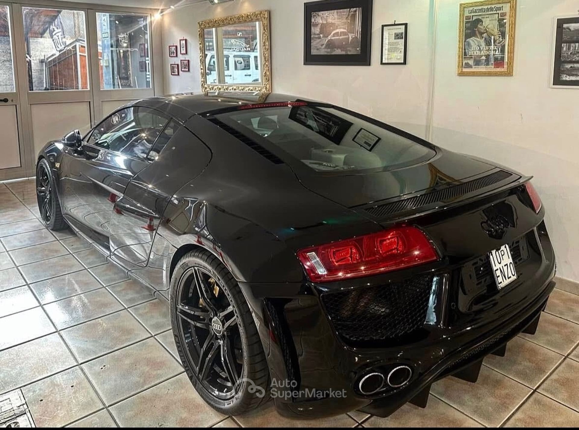 Audi R8