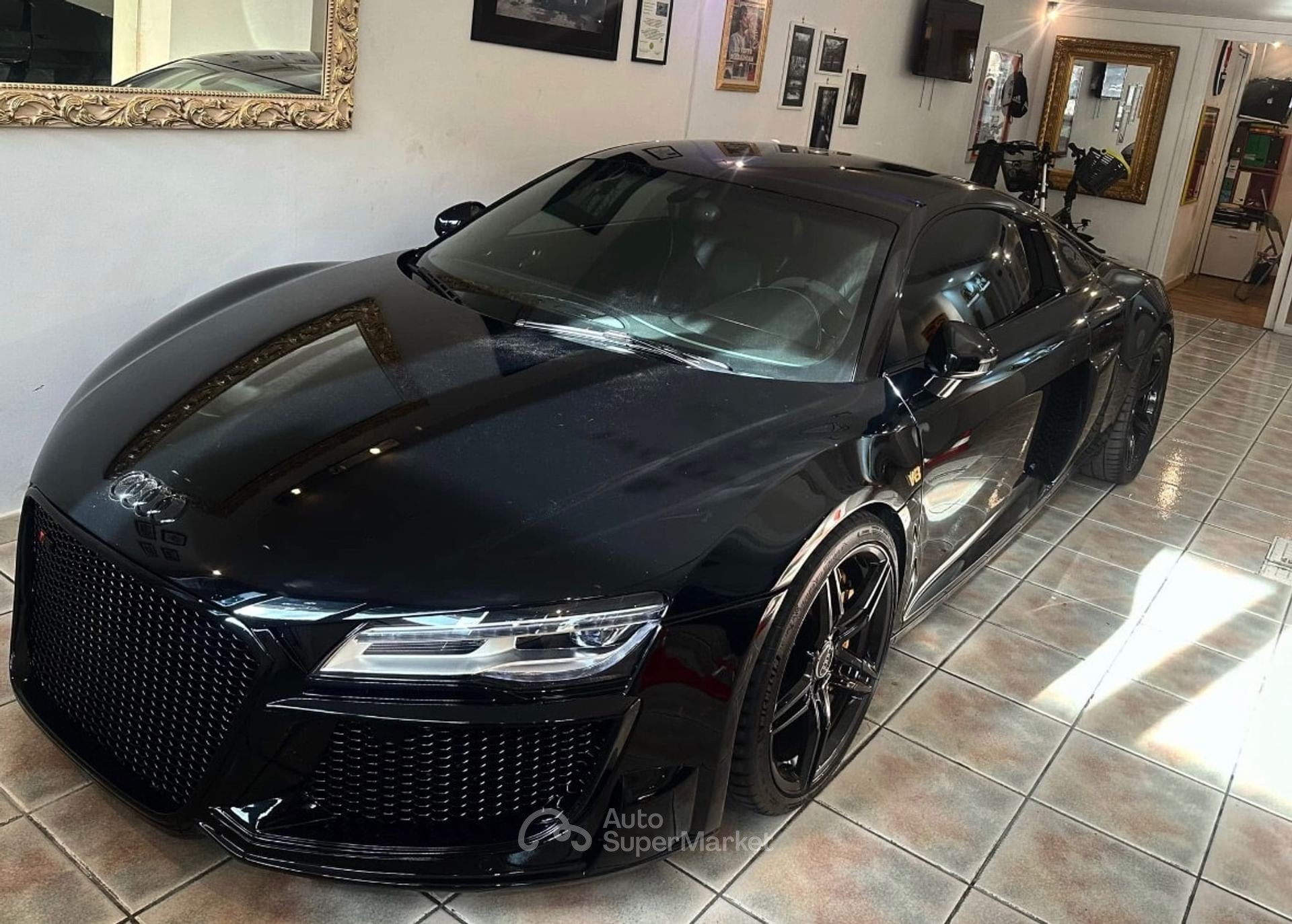 Audi R8
