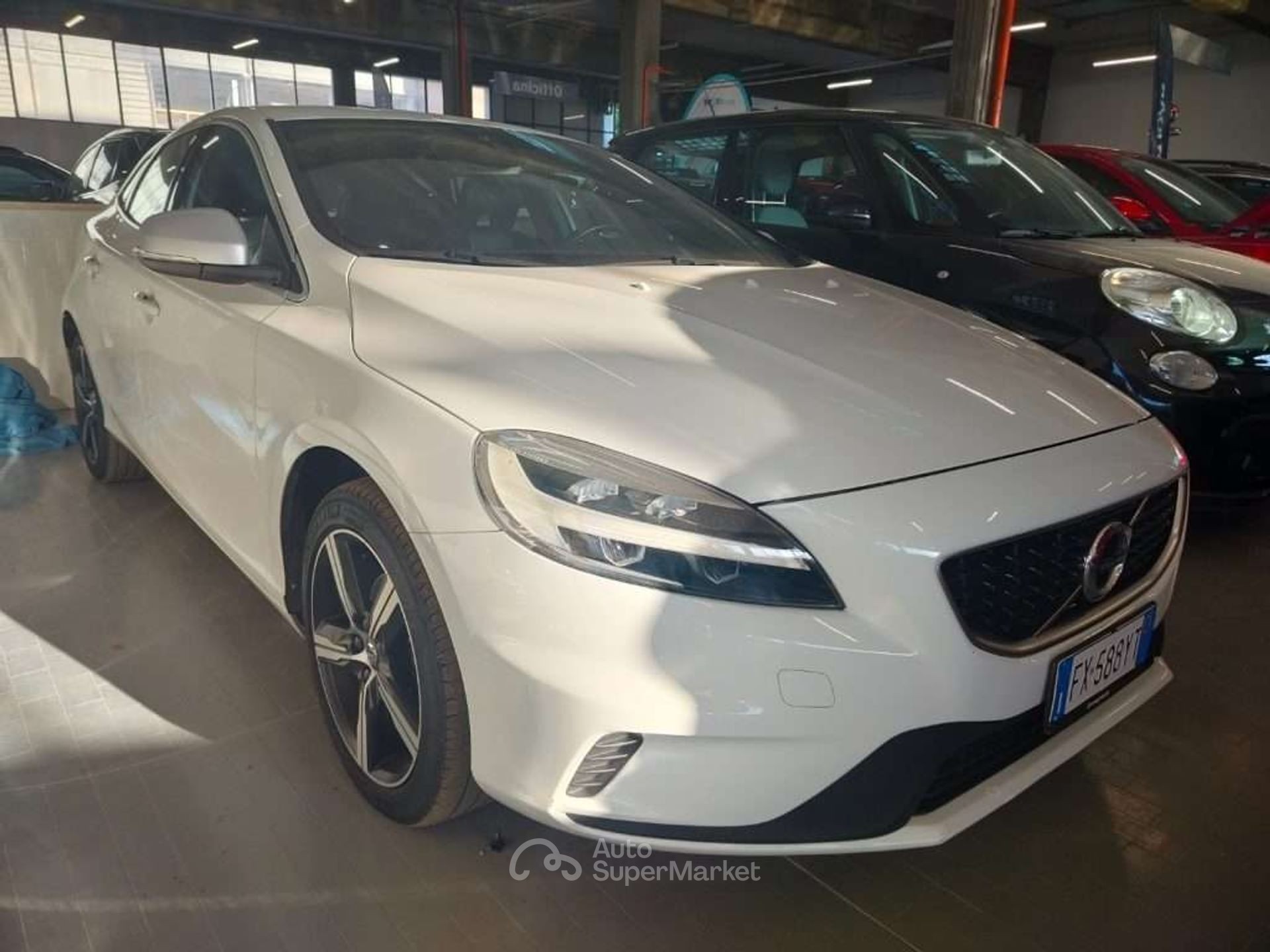 Volvo V40