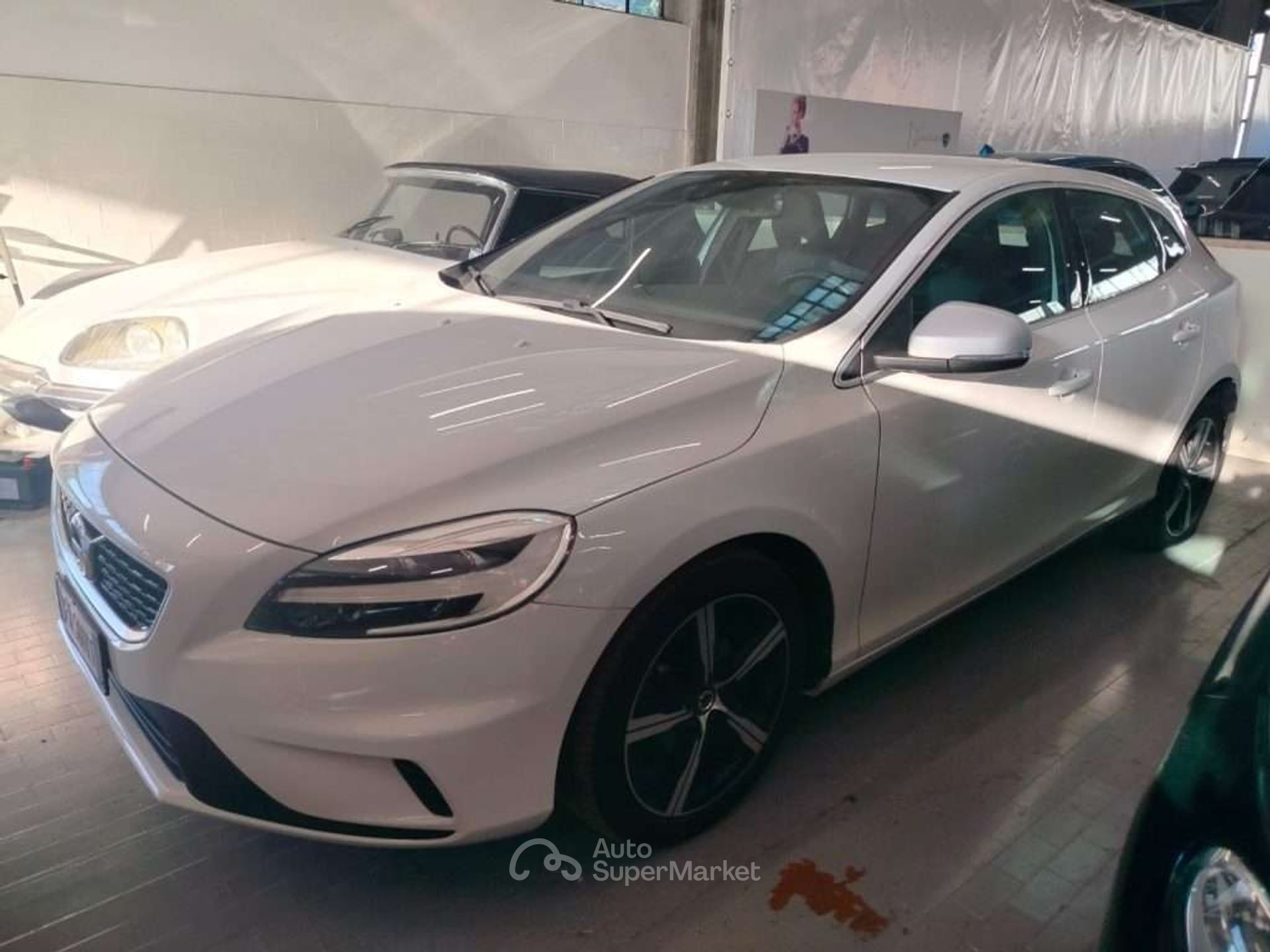 Volvo V40
