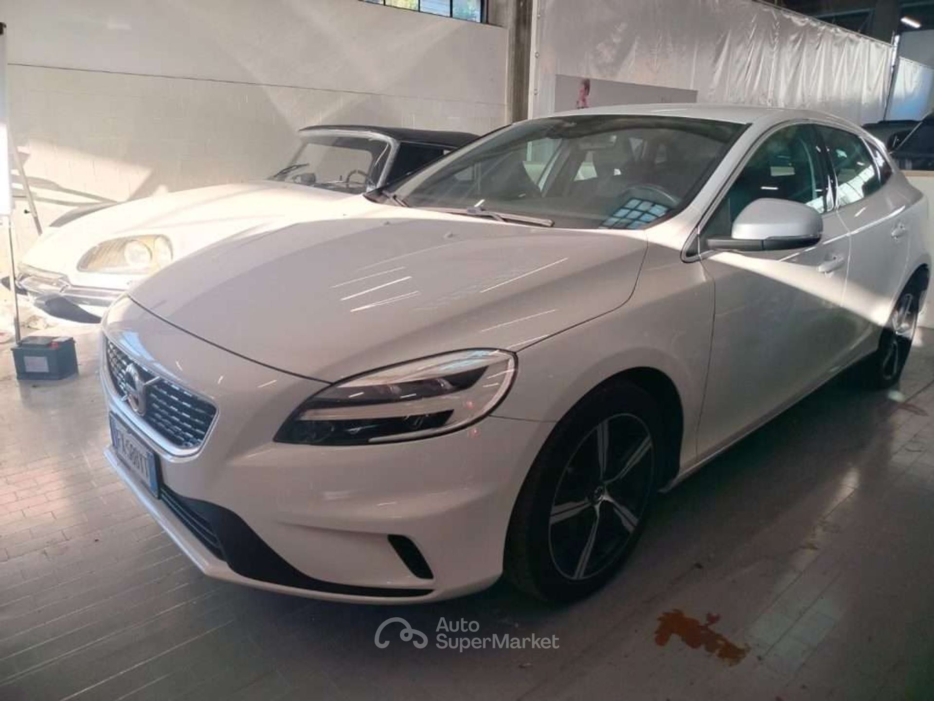Volvo V40