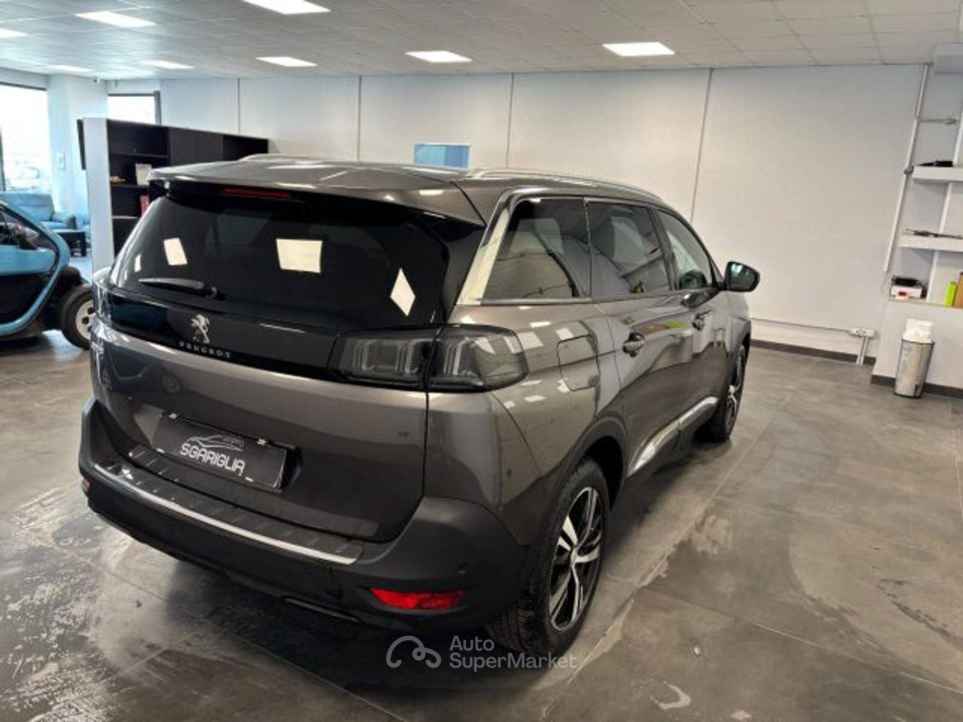 Peugeot 5008