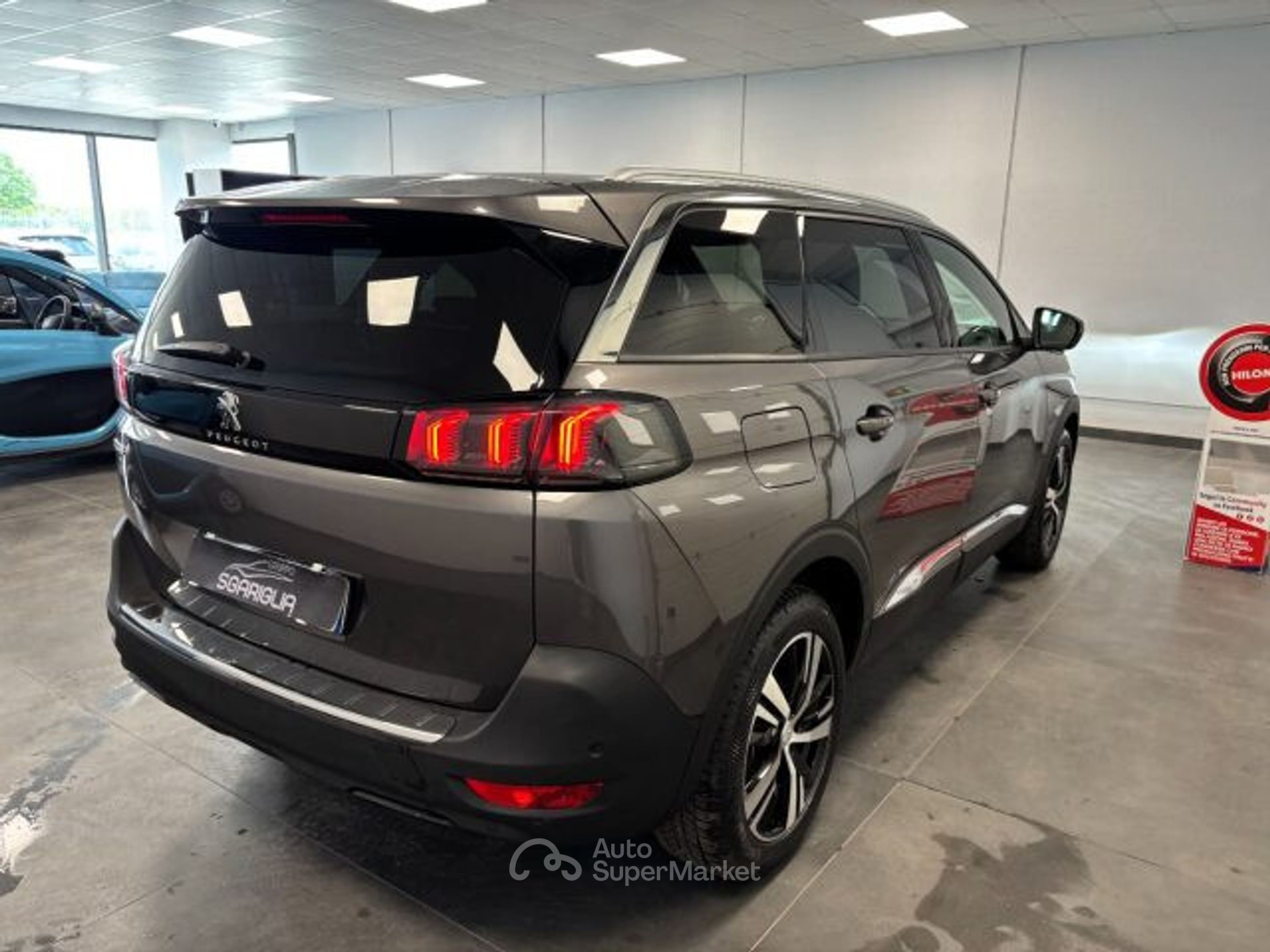Peugeot 5008