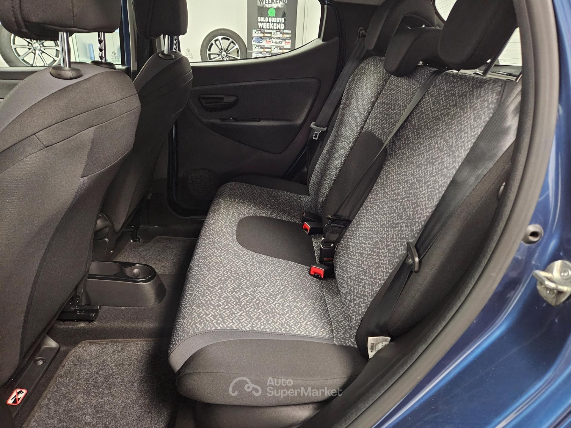 Lancia Ypsilon