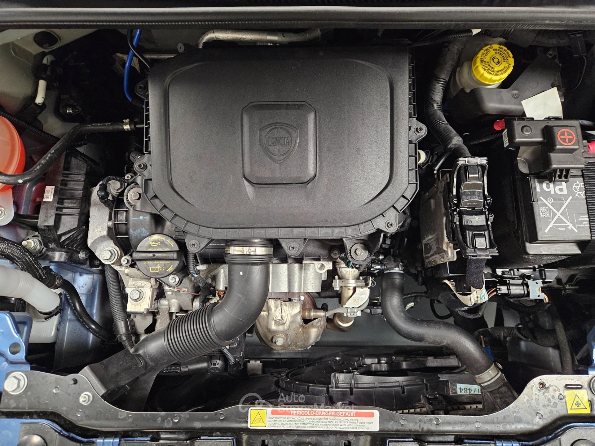 Lancia Ypsilon