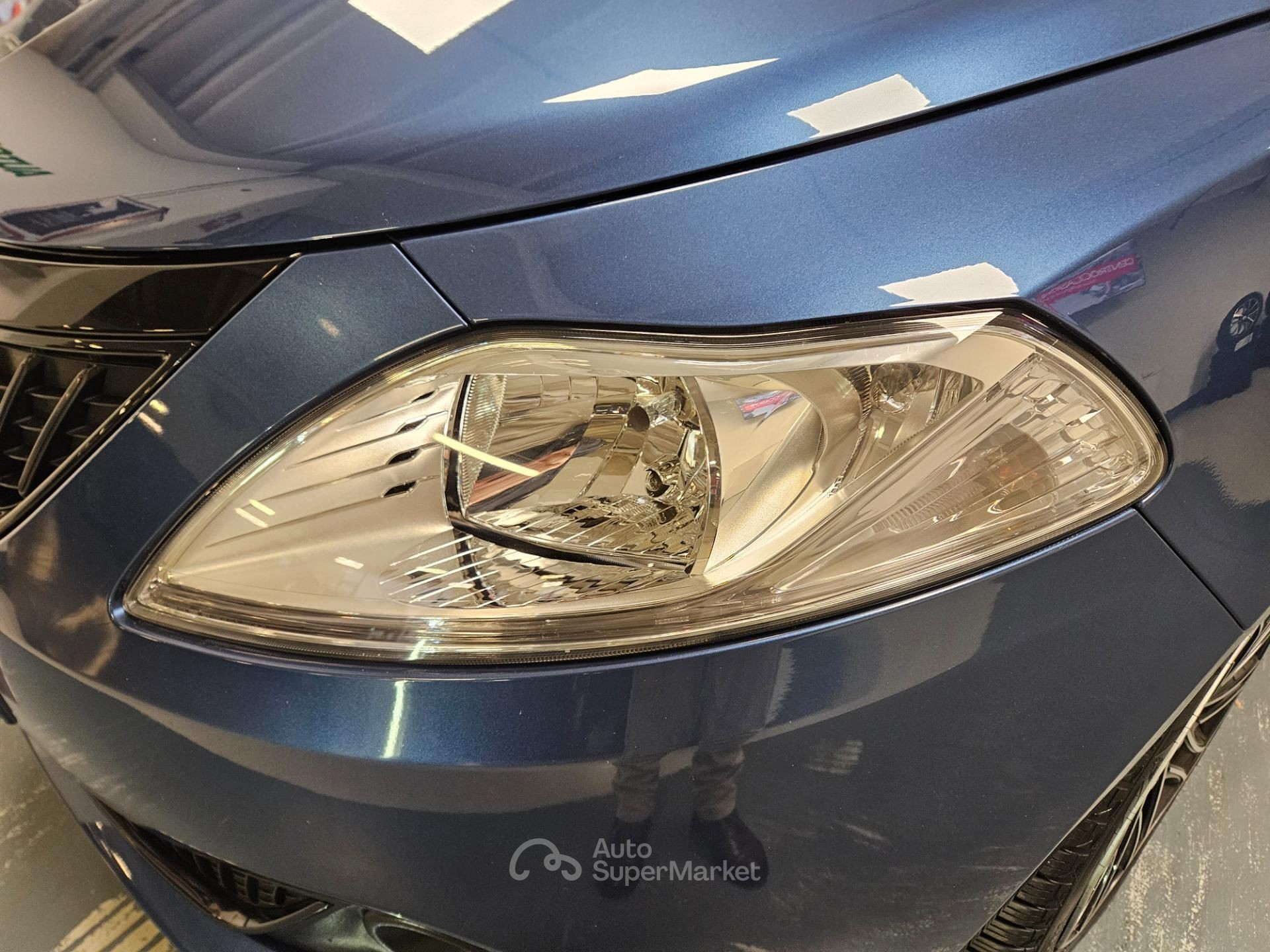 Lancia Ypsilon