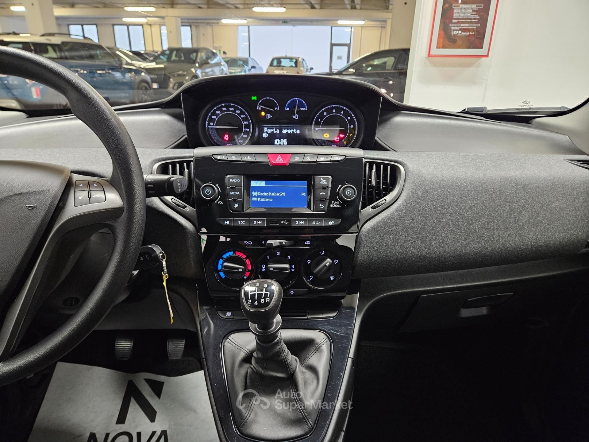 Lancia Ypsilon