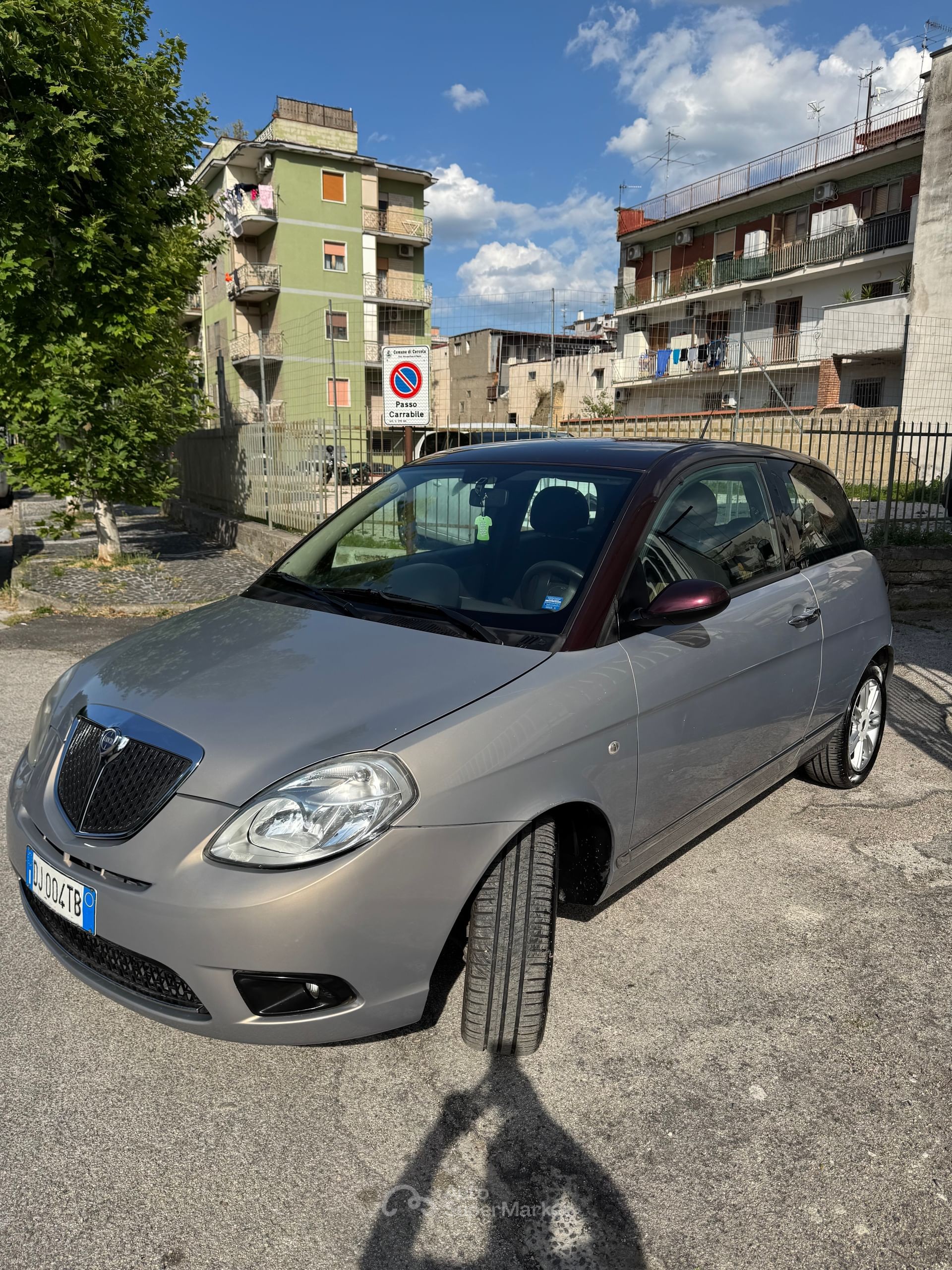 Lancia Ypsilon