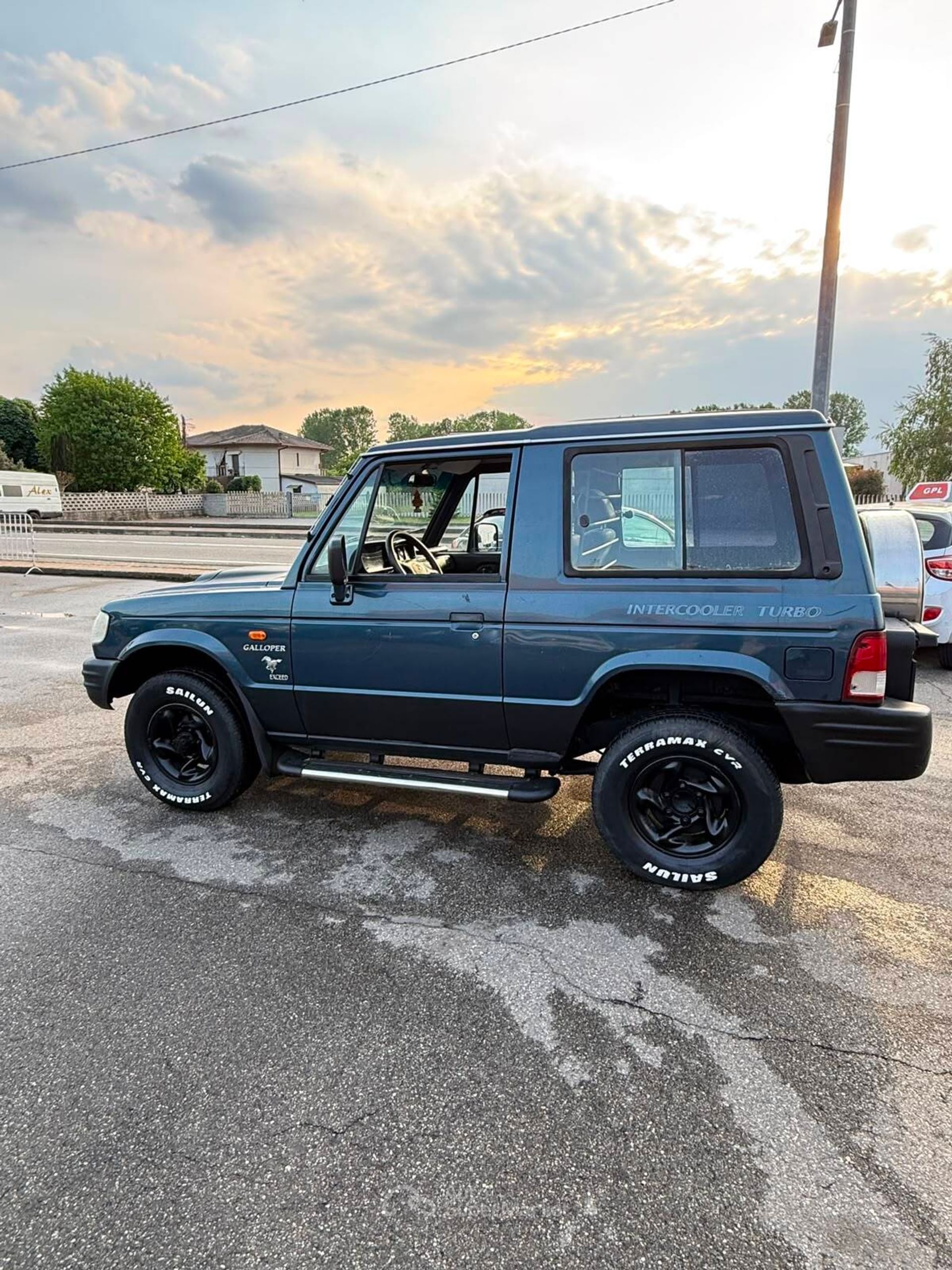 Hyundai Galloper