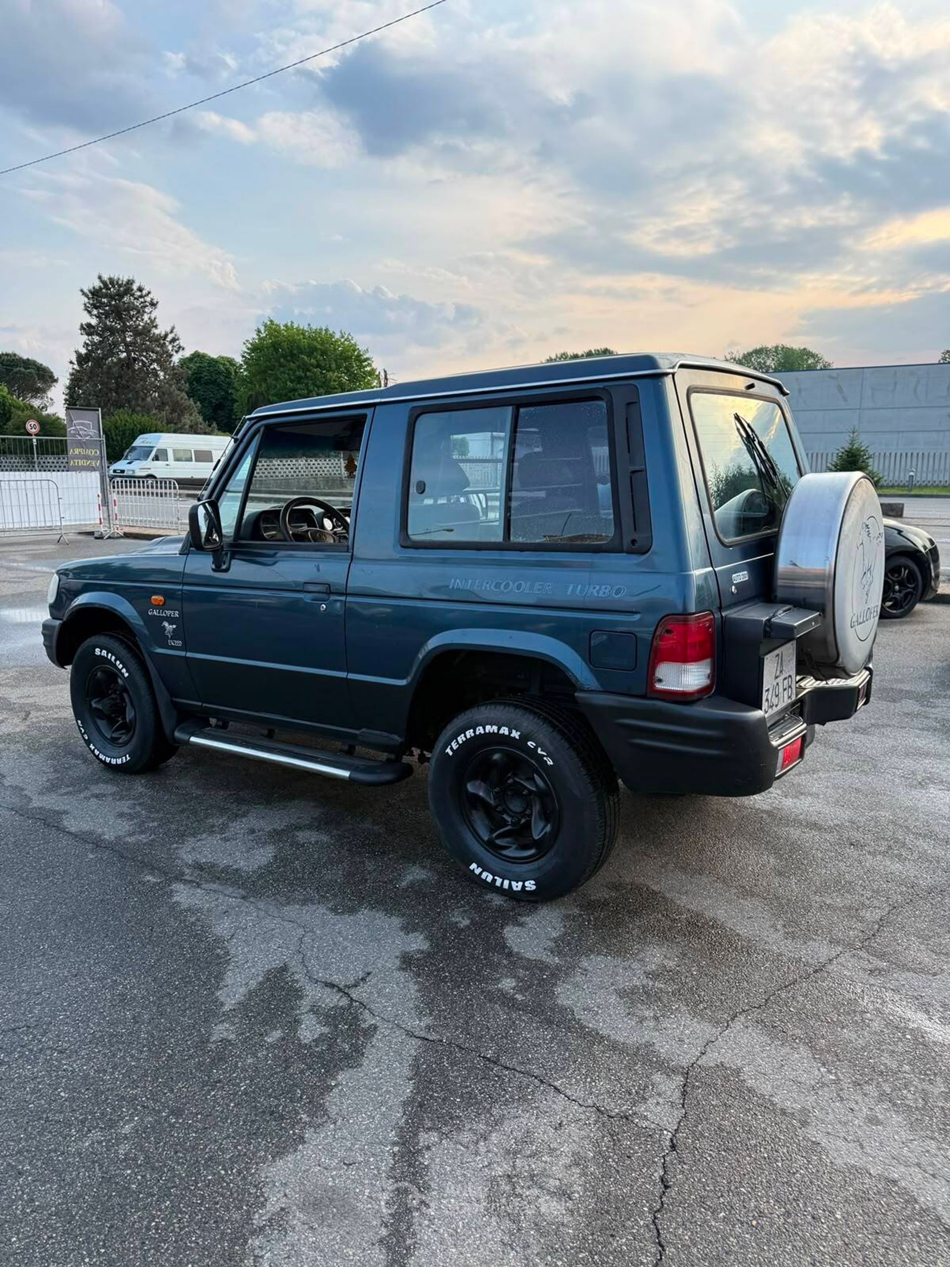 Hyundai Galloper