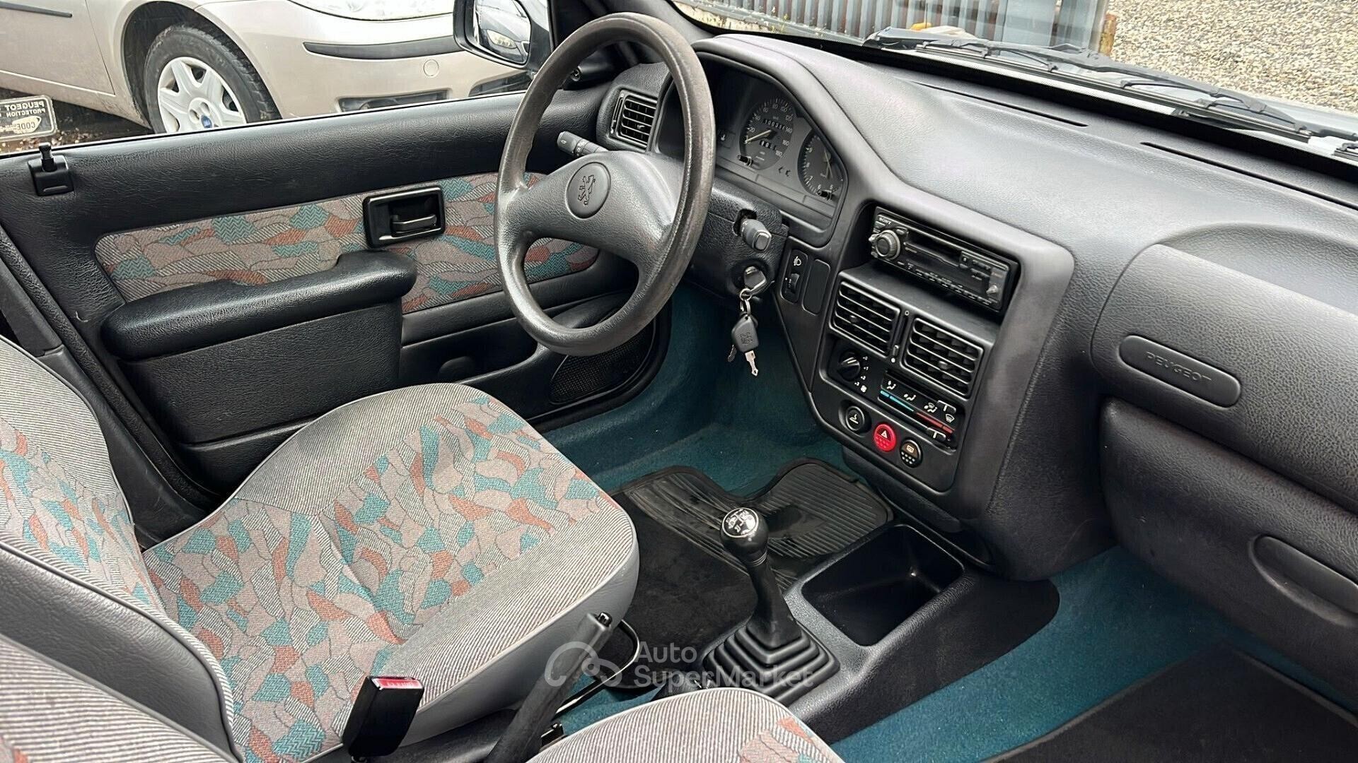 Peugeot 106