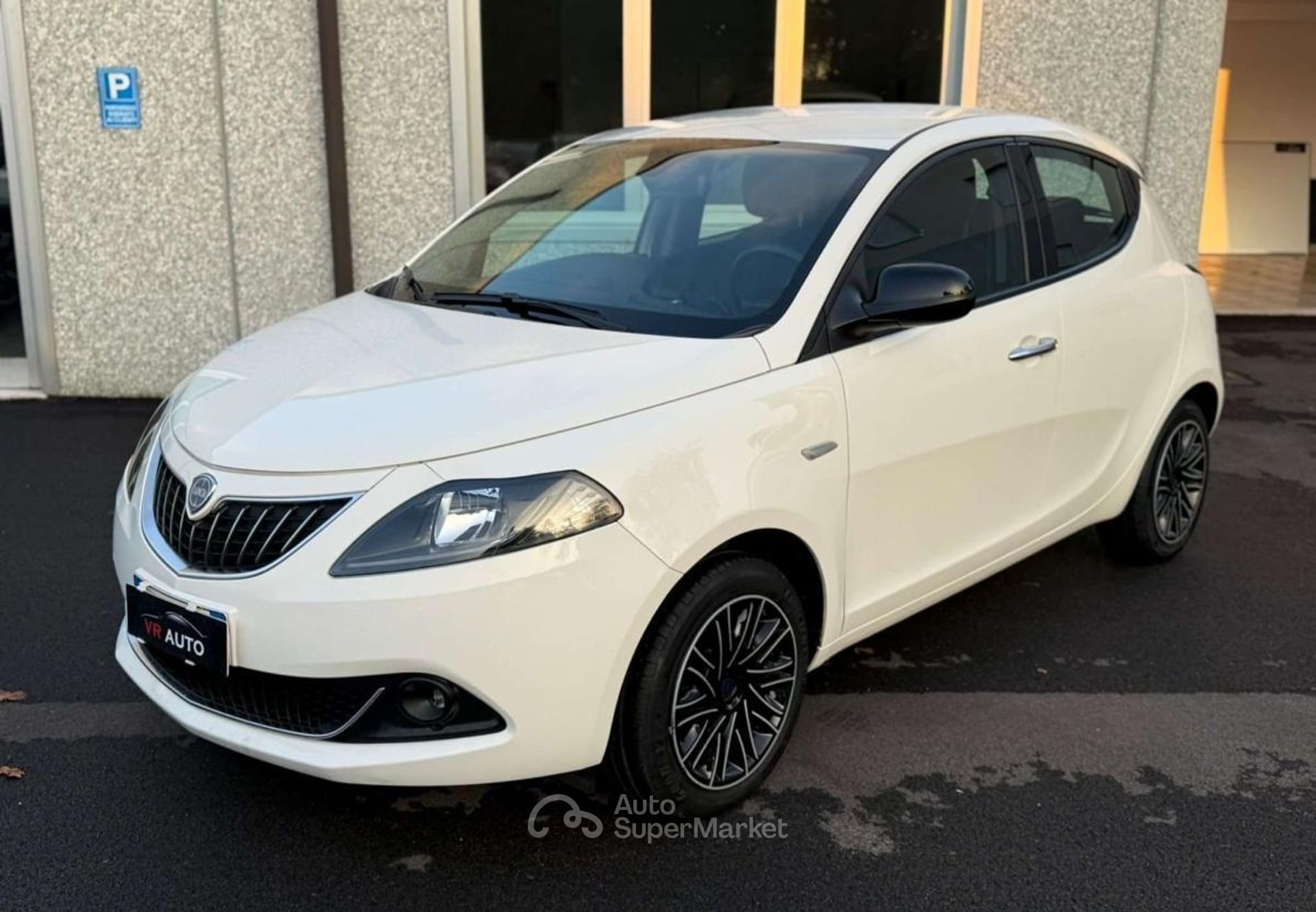 Lancia Ypsilon