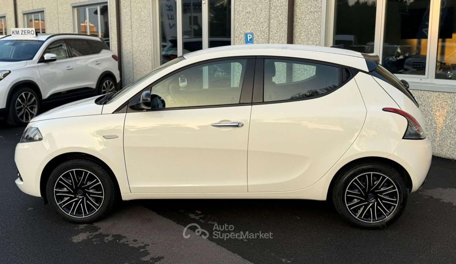 Lancia Ypsilon