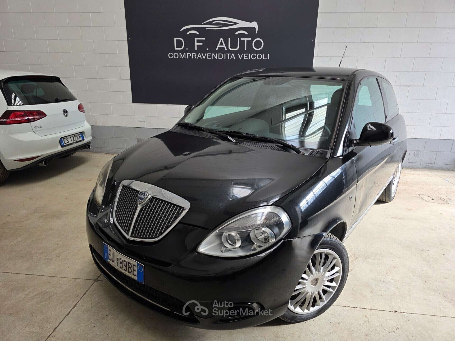 Lancia Ypsilon