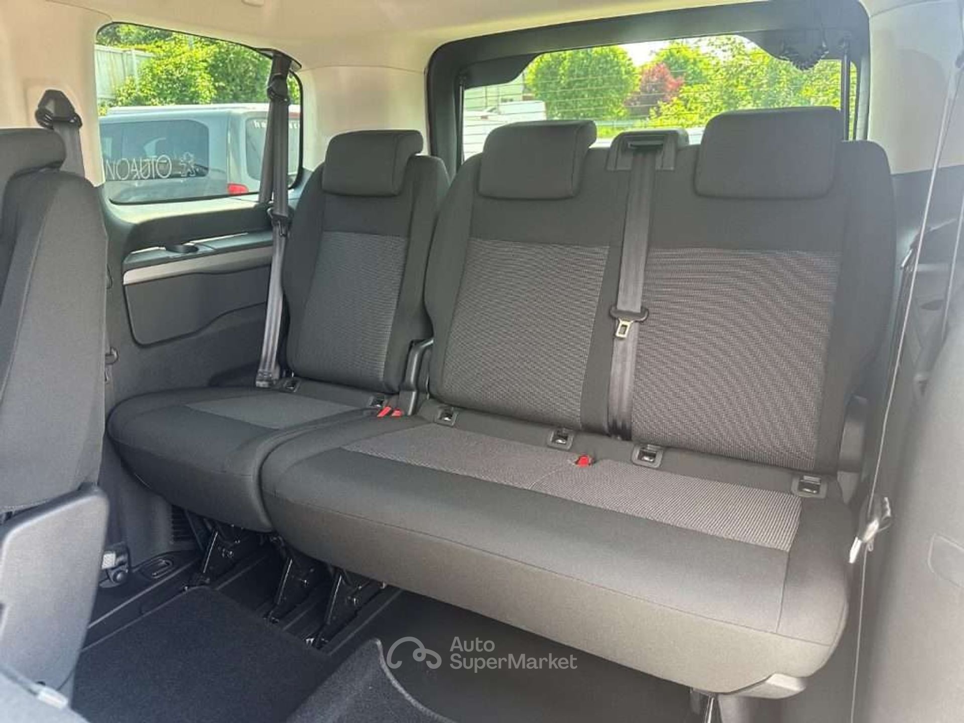 Peugeot Traveller