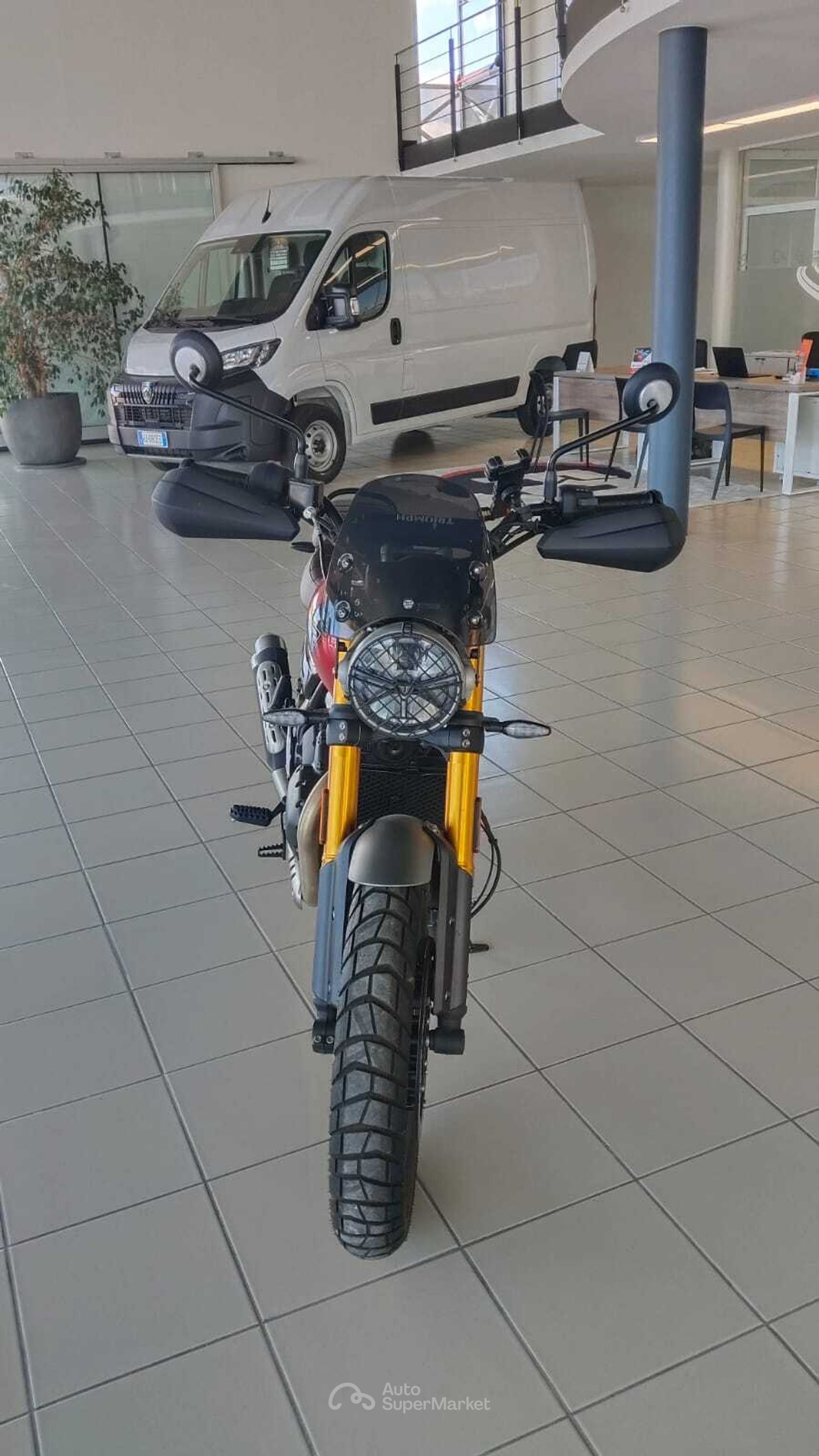 Triumph Altro