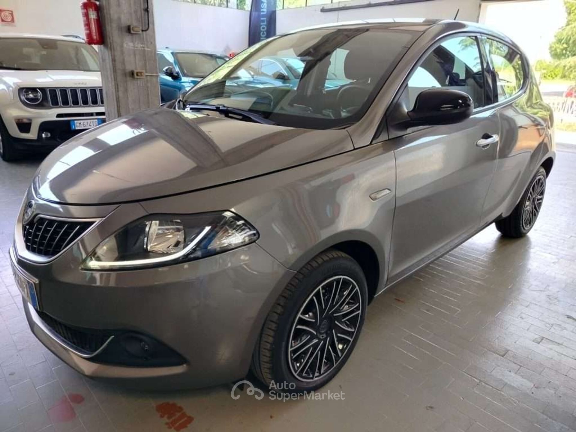Lancia Ypsilon