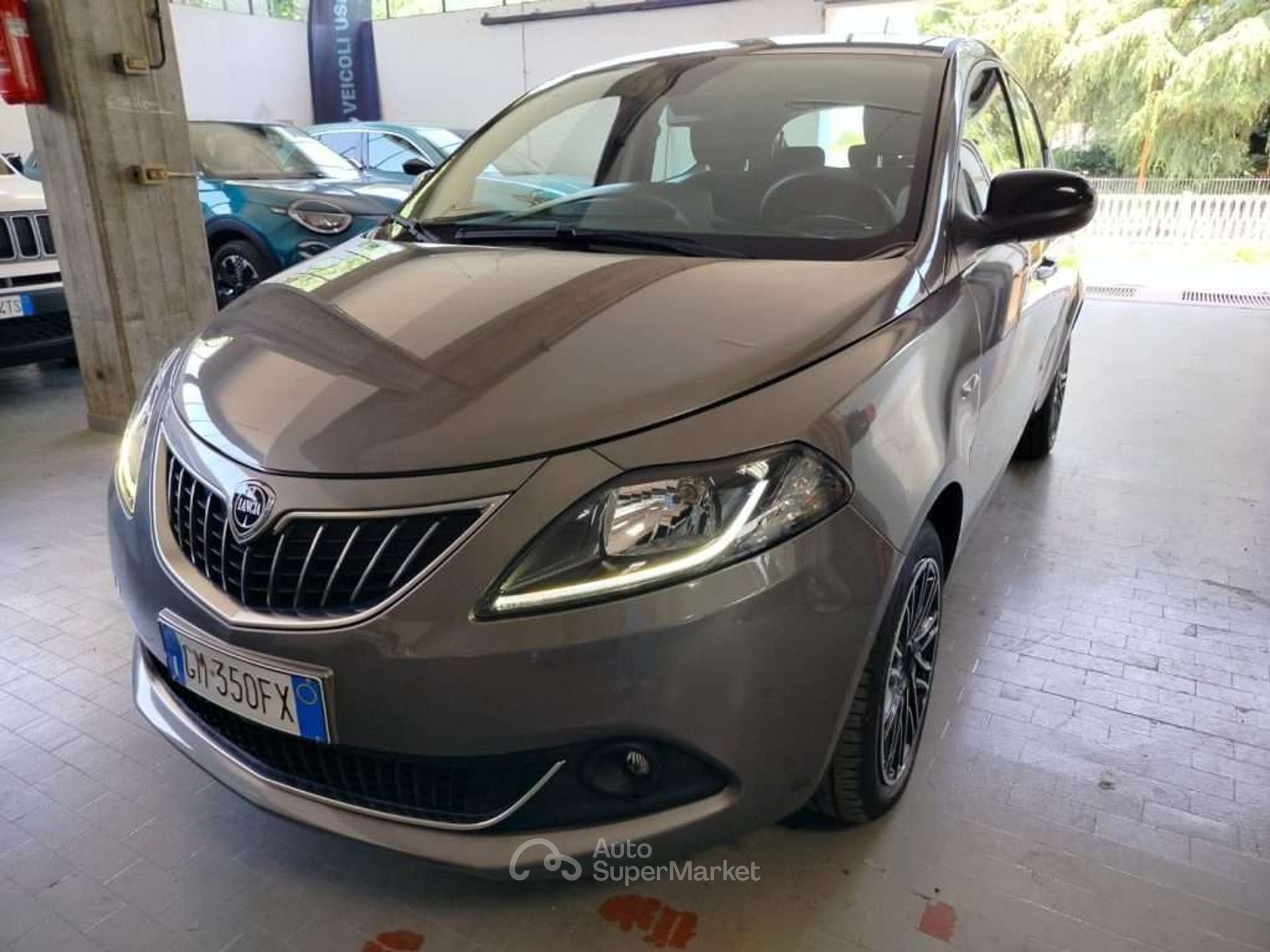 Lancia Ypsilon